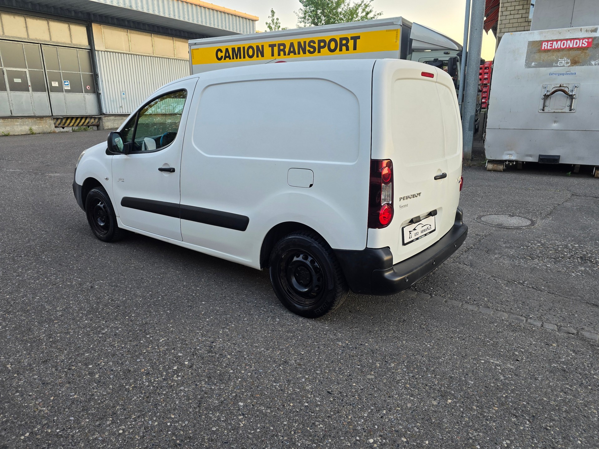 PEUGEOT Partner 1.6 BlueHDI Active-image-5