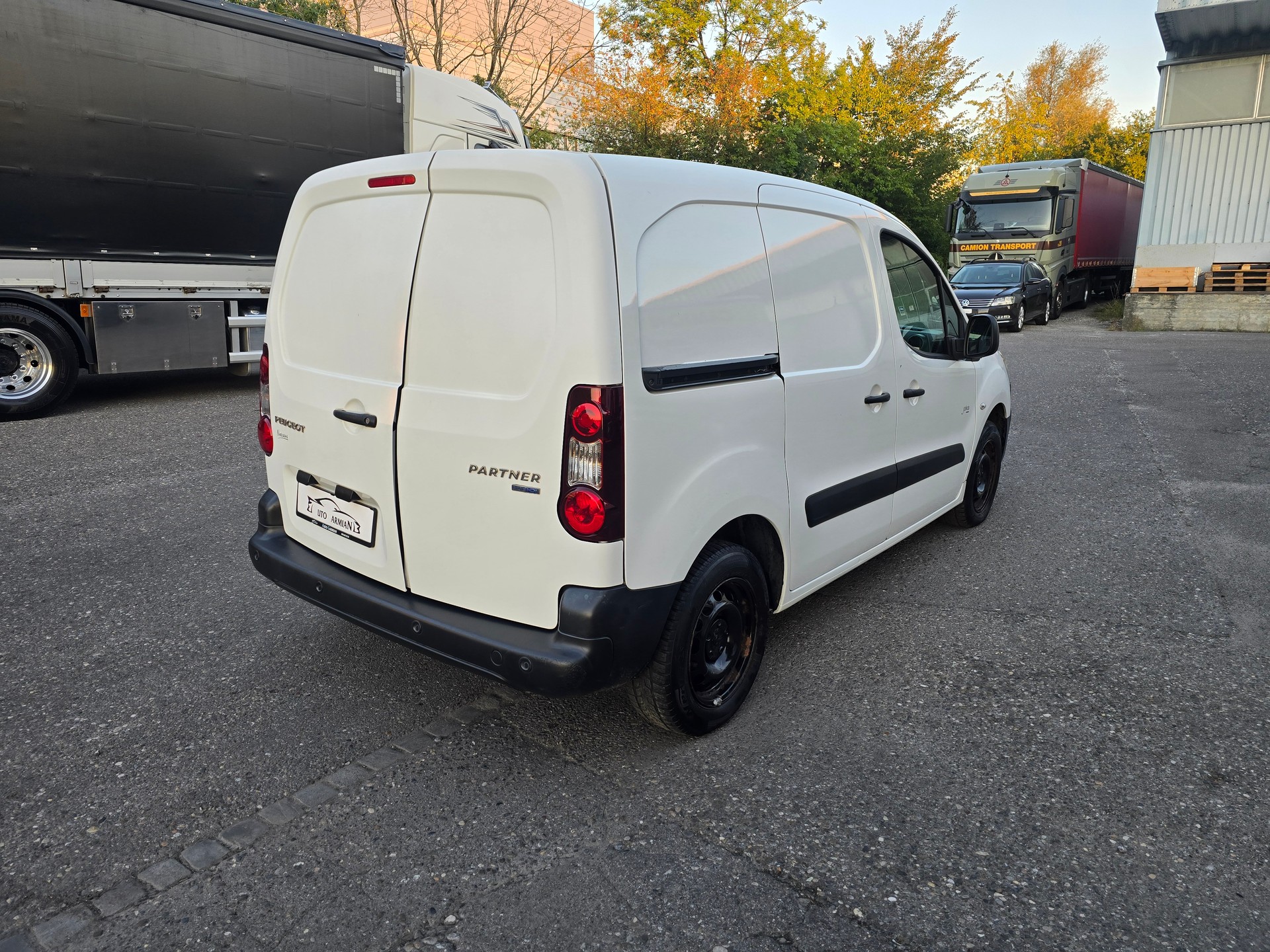 PEUGEOT Partner 1.6 BlueHDI Active-image-4