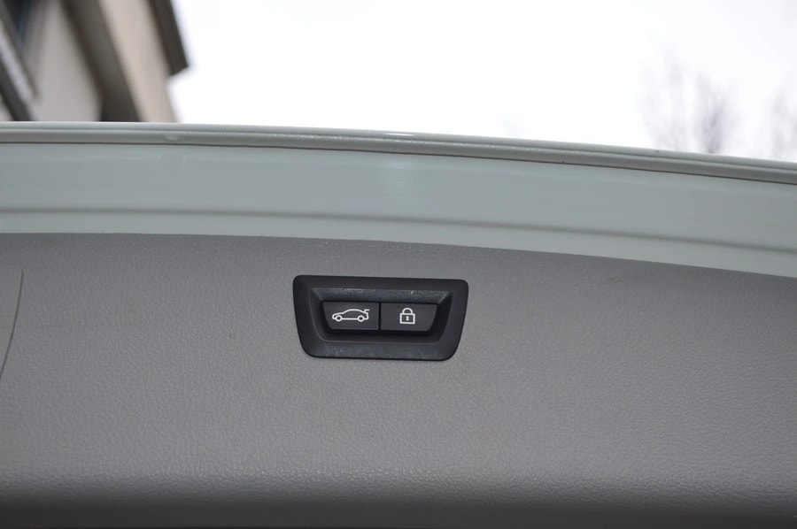 BMW 318d Touring Steptronic-image-10
