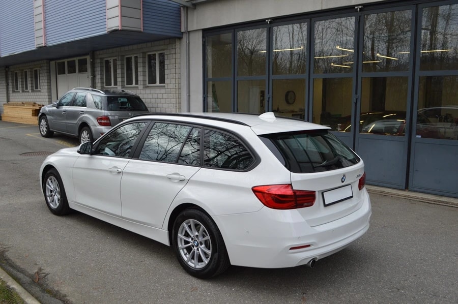 BMW 318d Touring Steptronic-image-13