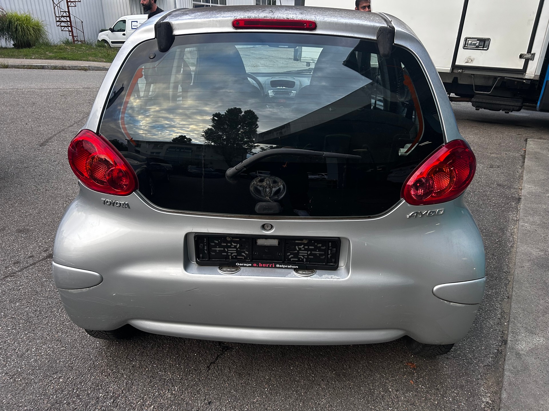 TOYOTA Aygo 1.0 Linea Terra-image-3