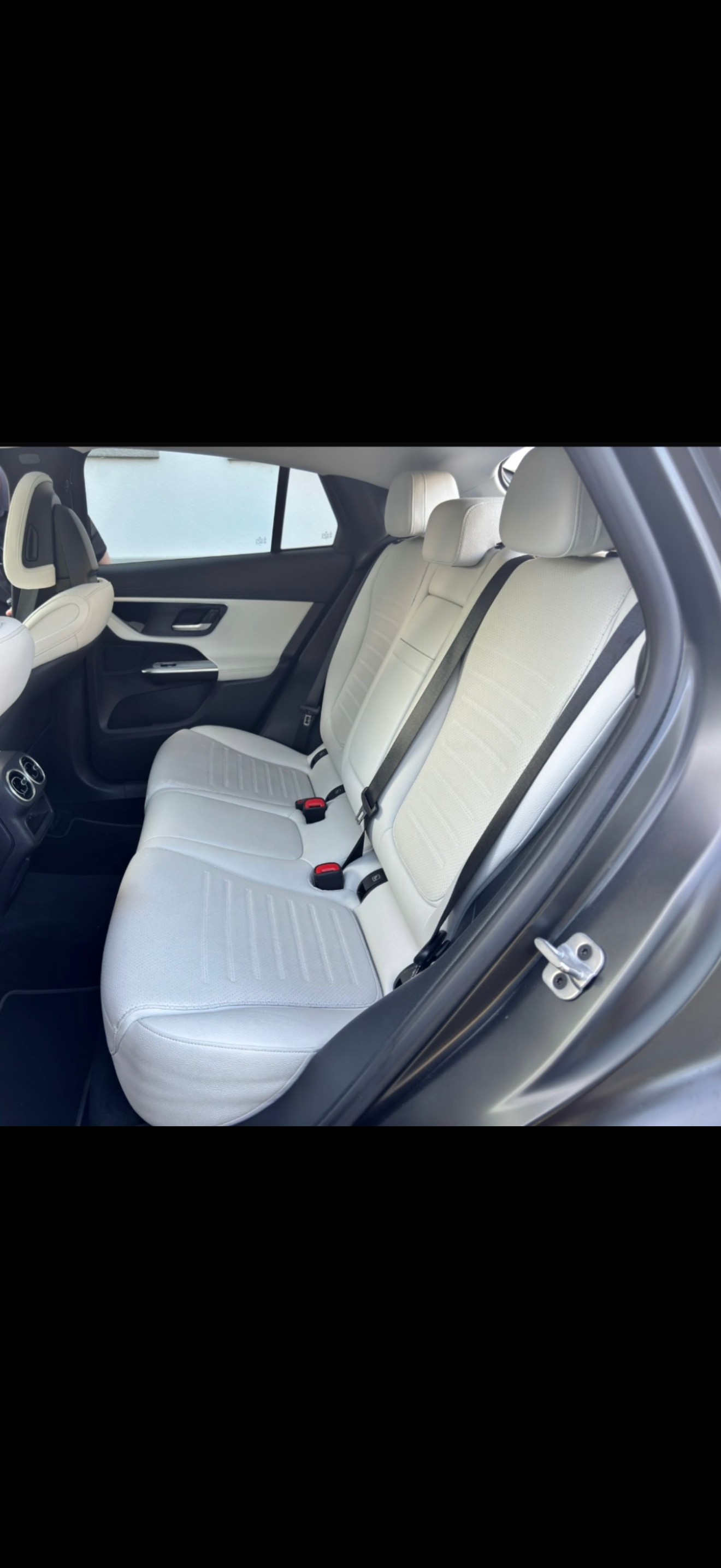 MERCEDES-BENZ GLC 220 d AMG Line 4matic-image-2