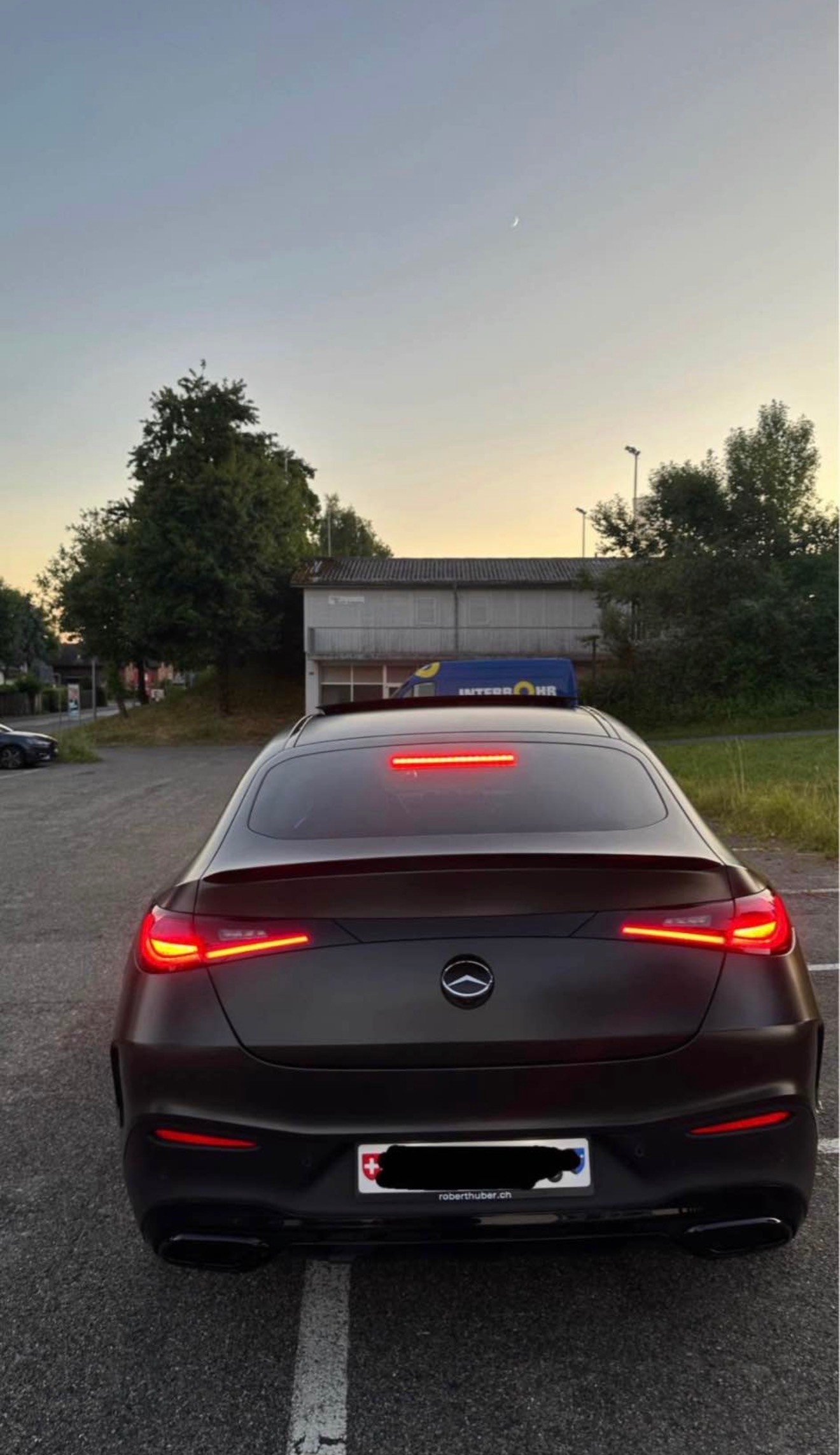 MERCEDES-BENZ GLC 220 d AMG Line 4matic-image-3
