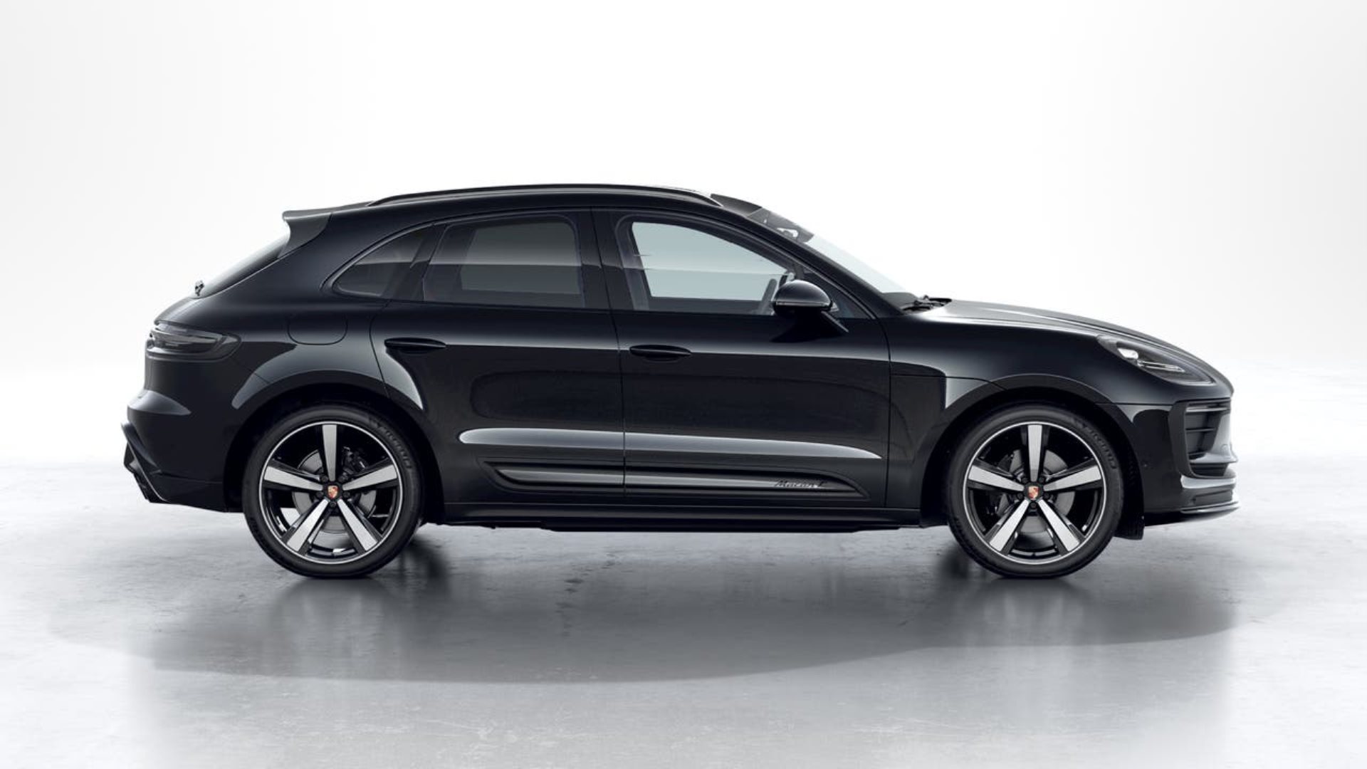 PORSCHE Macan T-image-5
