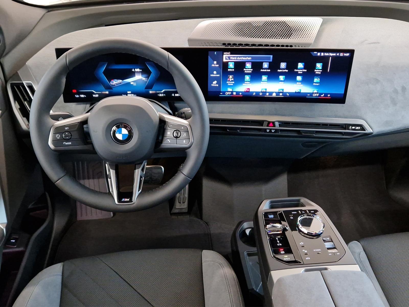 BMW iX xDrive60 M Sport Pro-image-13
