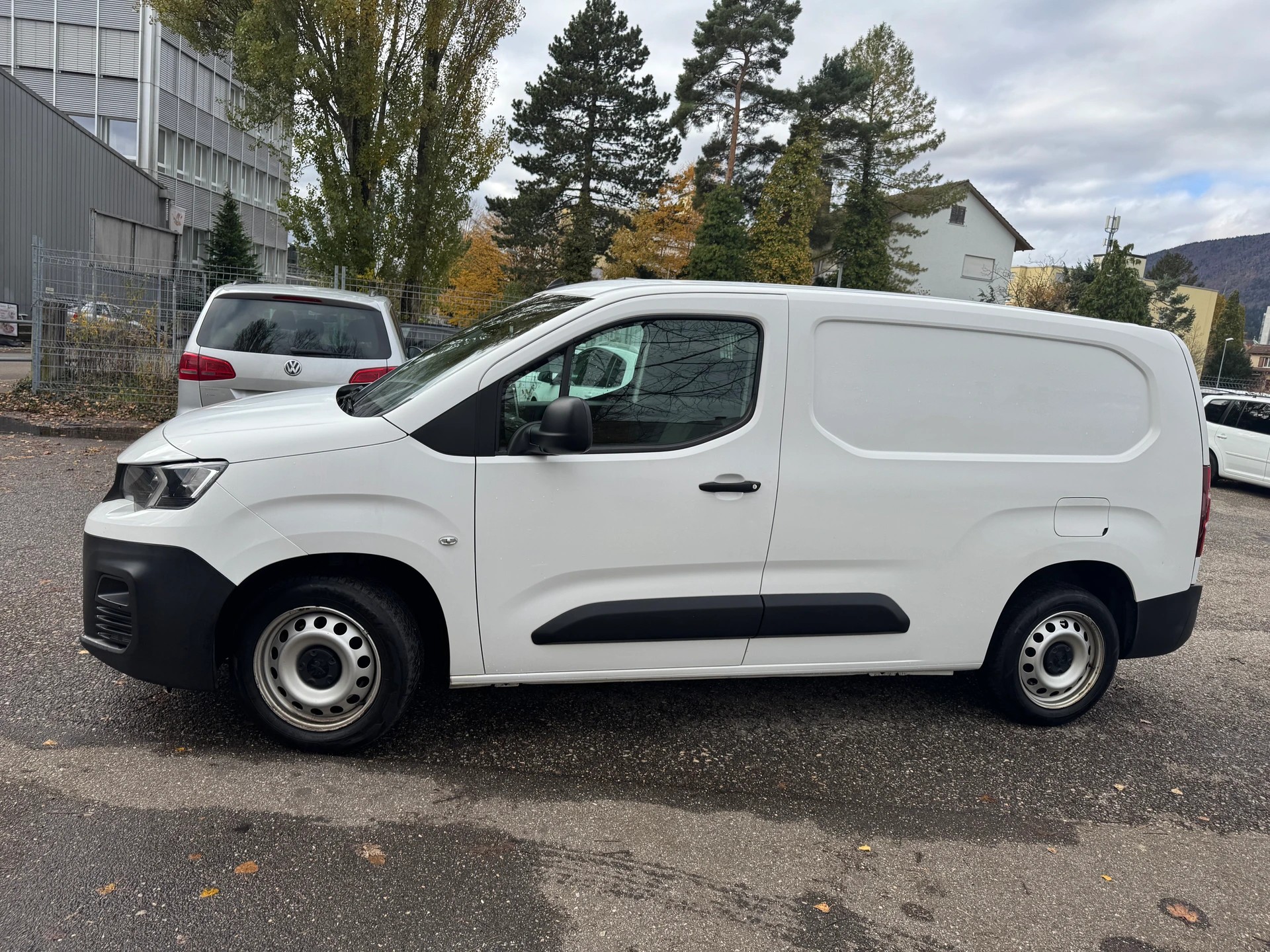 PEUGEOT Partner 1.5 Blue HDi s/s Asphalt Long 1000kg * Klima * Tempomat * RF-kamera * PDC H * Letzte MFK 22.04.2024 *-image-7