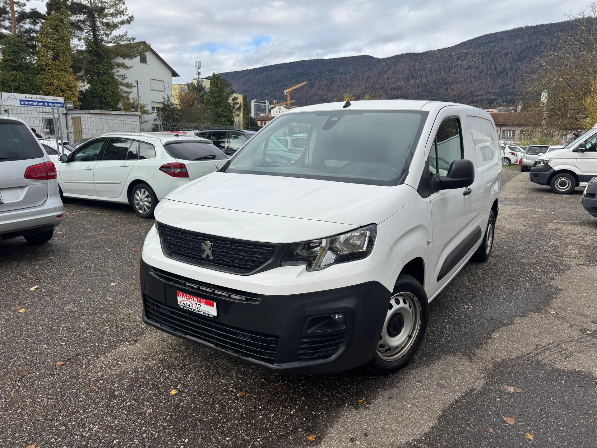 PEUGEOT Partner 1.5 Blue HDi s/s Asphalt Long 1000kg * Klima * Tempomat * RF-kamera * PDC H * Letzte MFK 22.04.2024 *-image-0