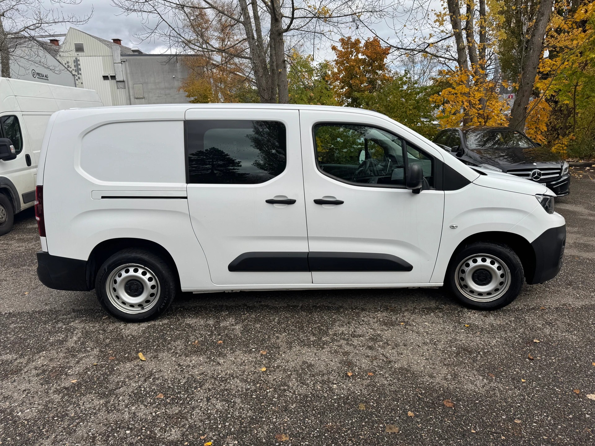 PEUGEOT Partner 1.5 Blue HDi s/s Asphalt Long 1000kg * Klima * Tempomat * RF-kamera * PDC H * Letzte MFK 22.04.2024 *-image-8