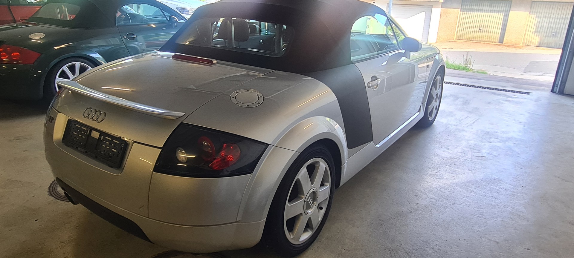 AUDI TT Roadster 1.8 T-image-6