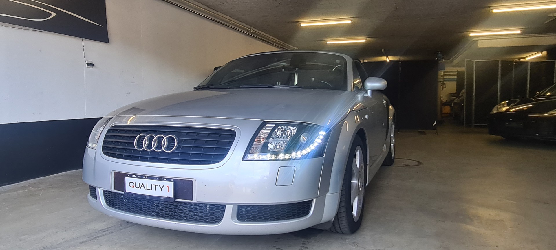 AUDI TT Roadster 1.8 T-image-1