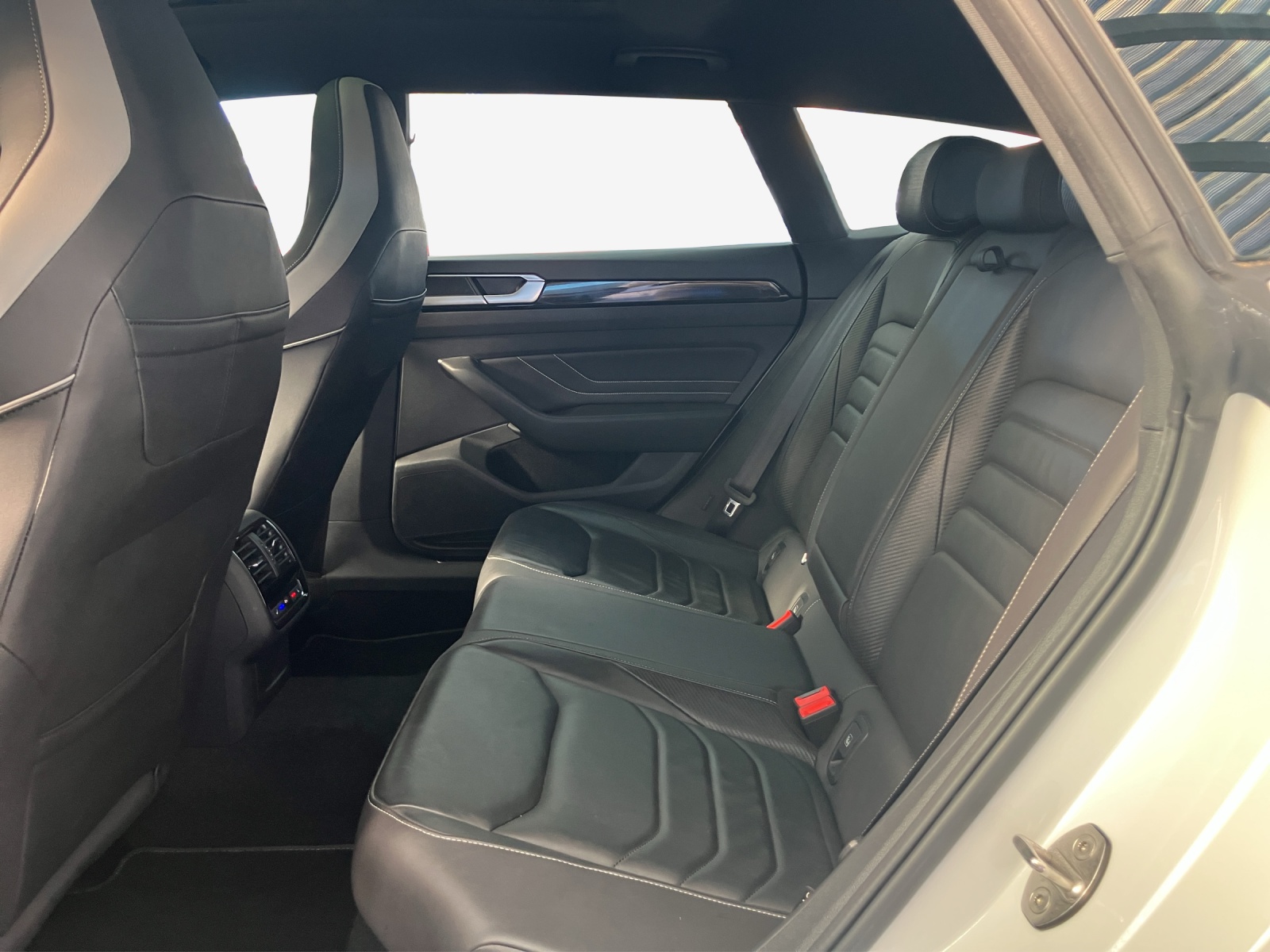 VW Arteon SB 1.4 TSI eHybrid R-Line DSG-image-11