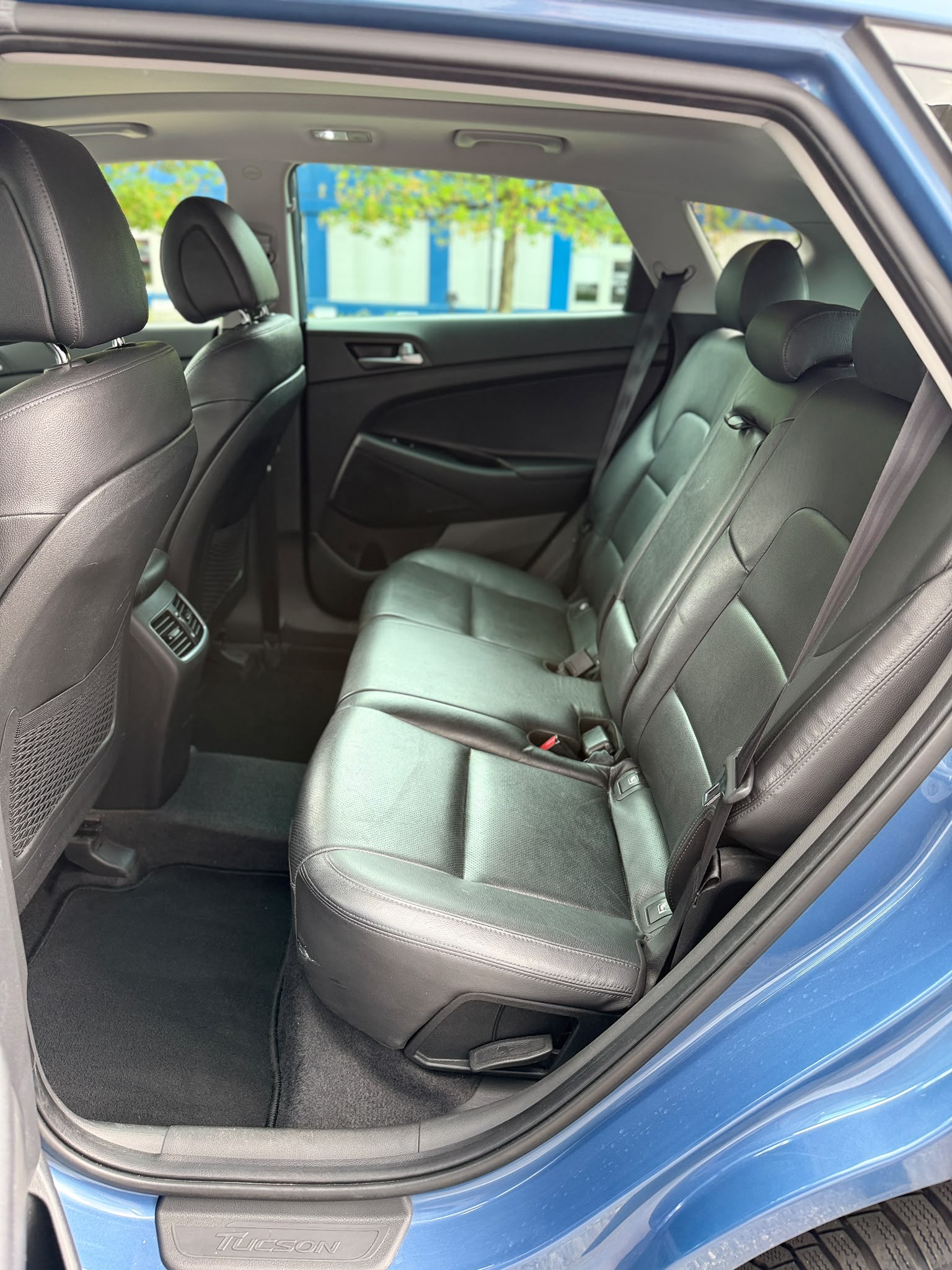 HYUNDAI Tucson 2.0 CRDi 185 Launch Edition 4WD-image-9