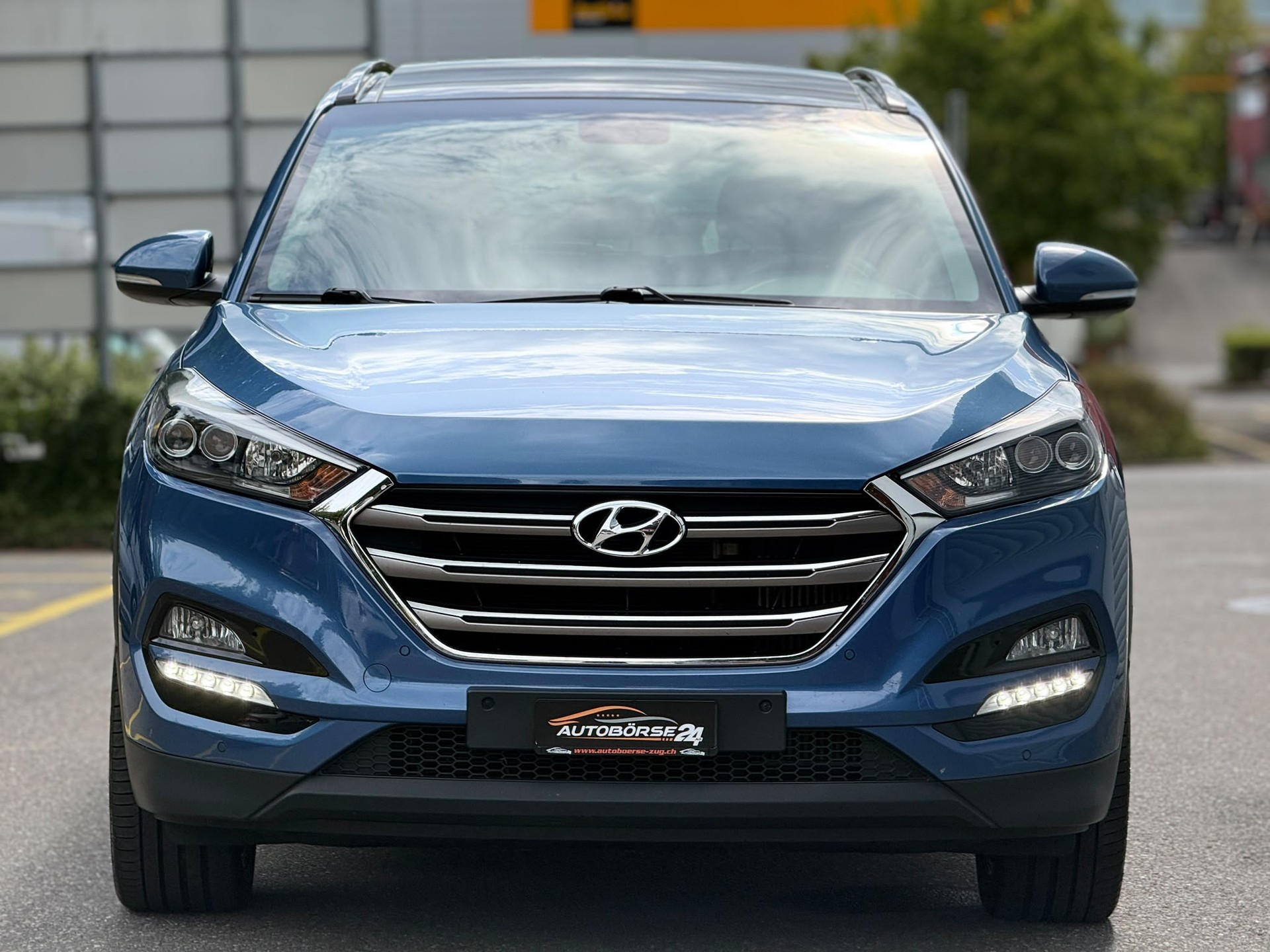 HYUNDAI Tucson 2.0 CRDi 185 Launch Edition 4WD-image-2
