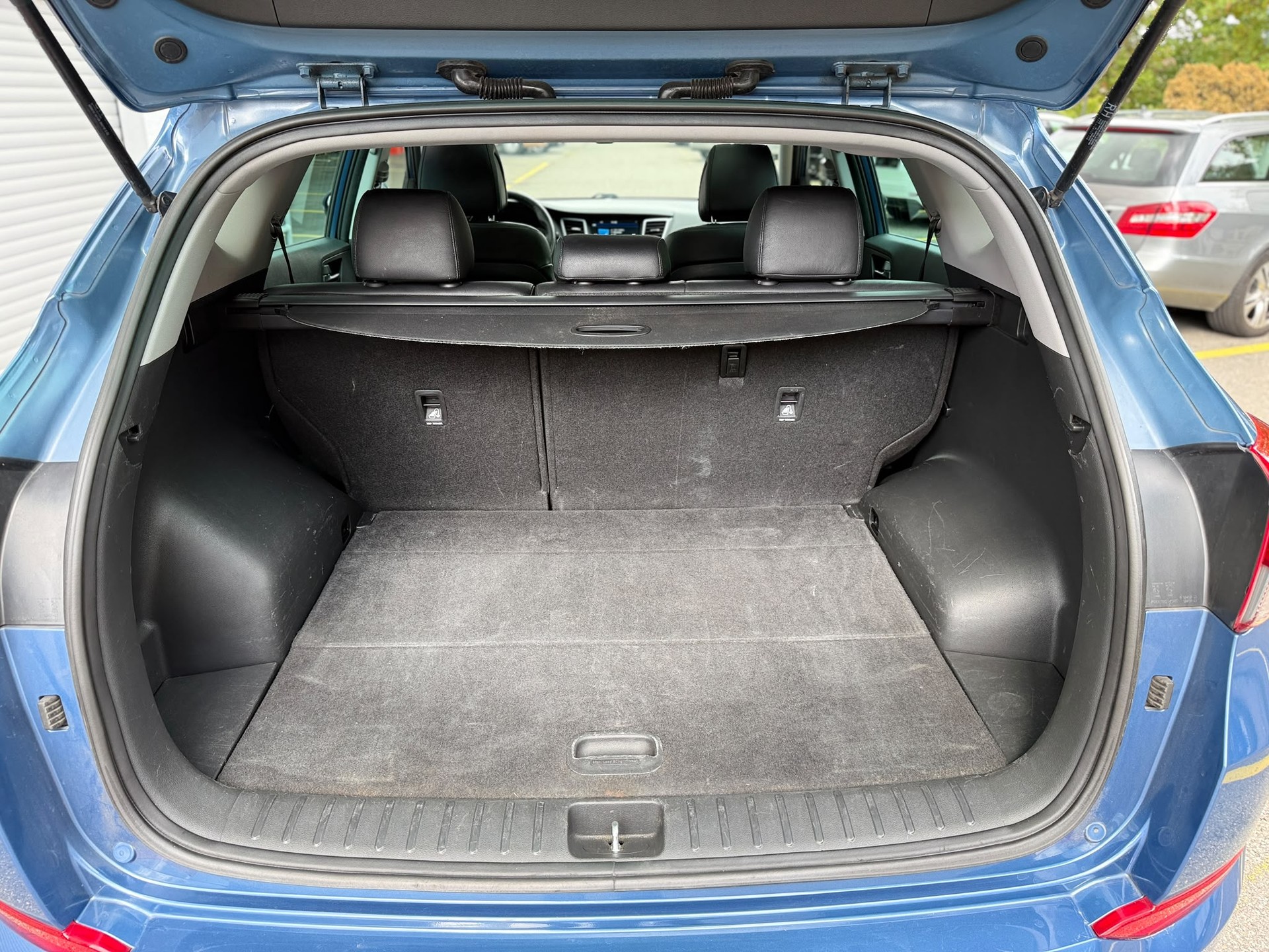 HYUNDAI Tucson 2.0 CRDi 185 Launch Edition 4WD-image-21