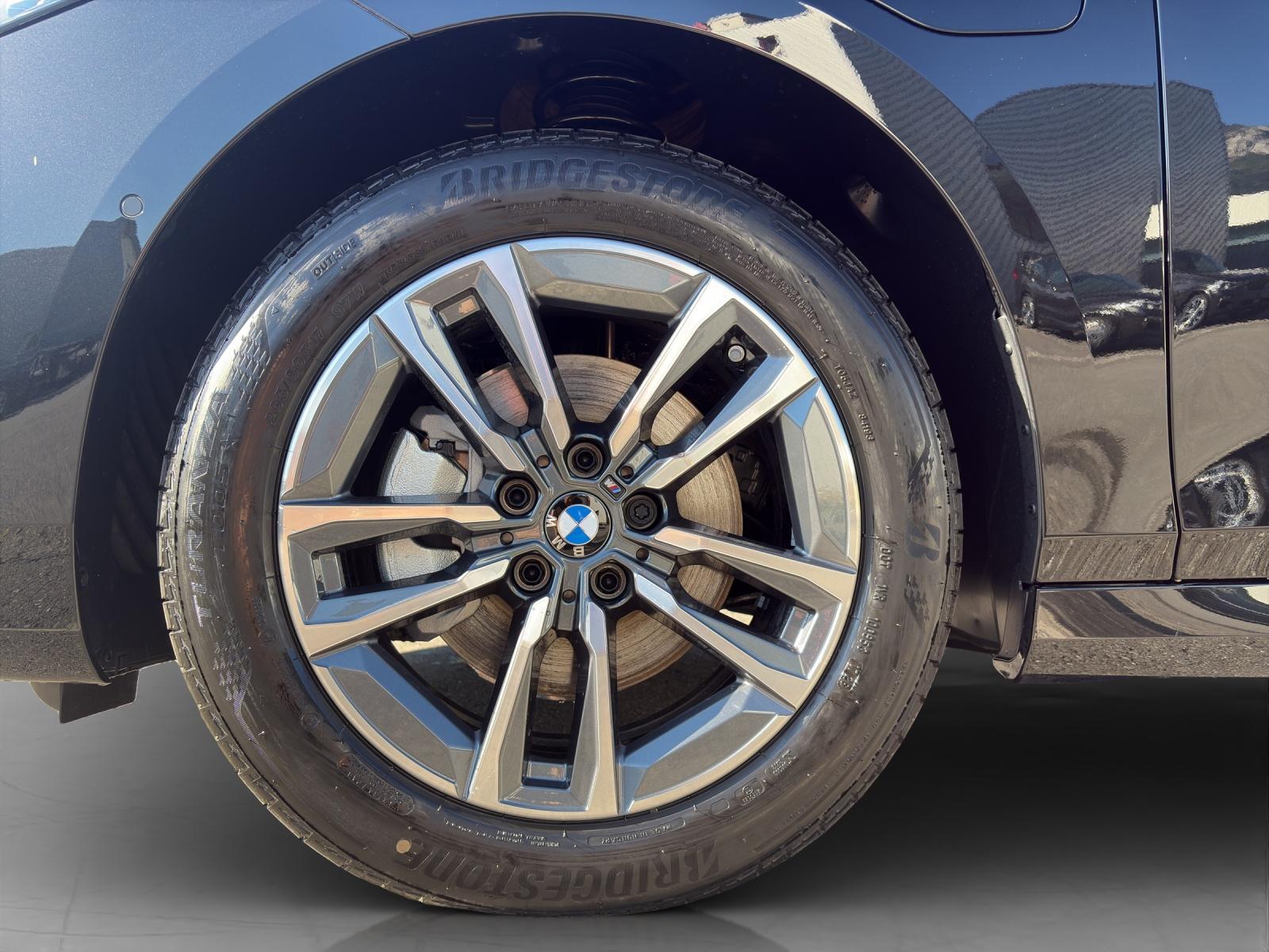 BMW 225e xDrive Active Tourer-image-8