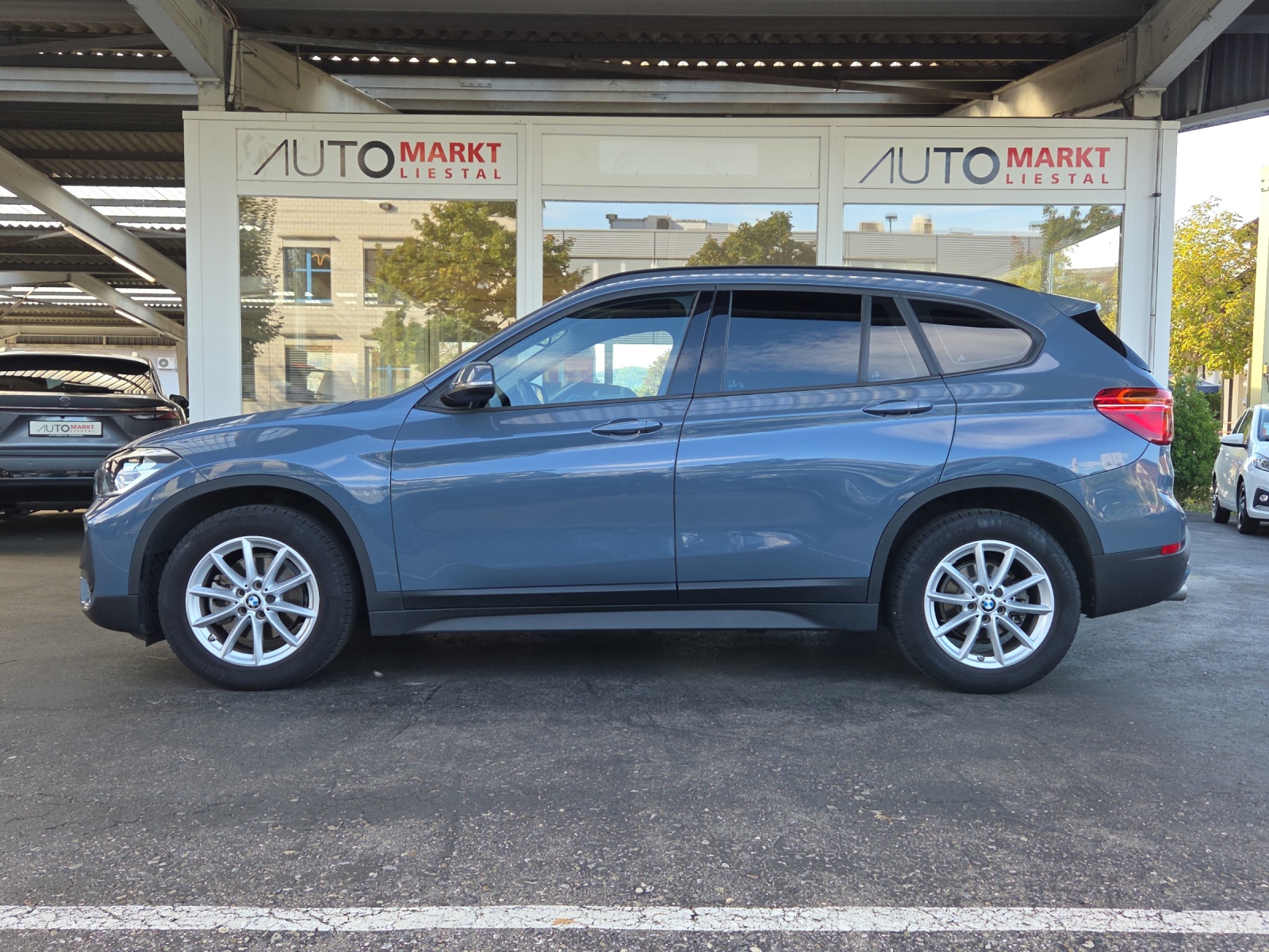 BMW X1 sDrive 18i-image-1