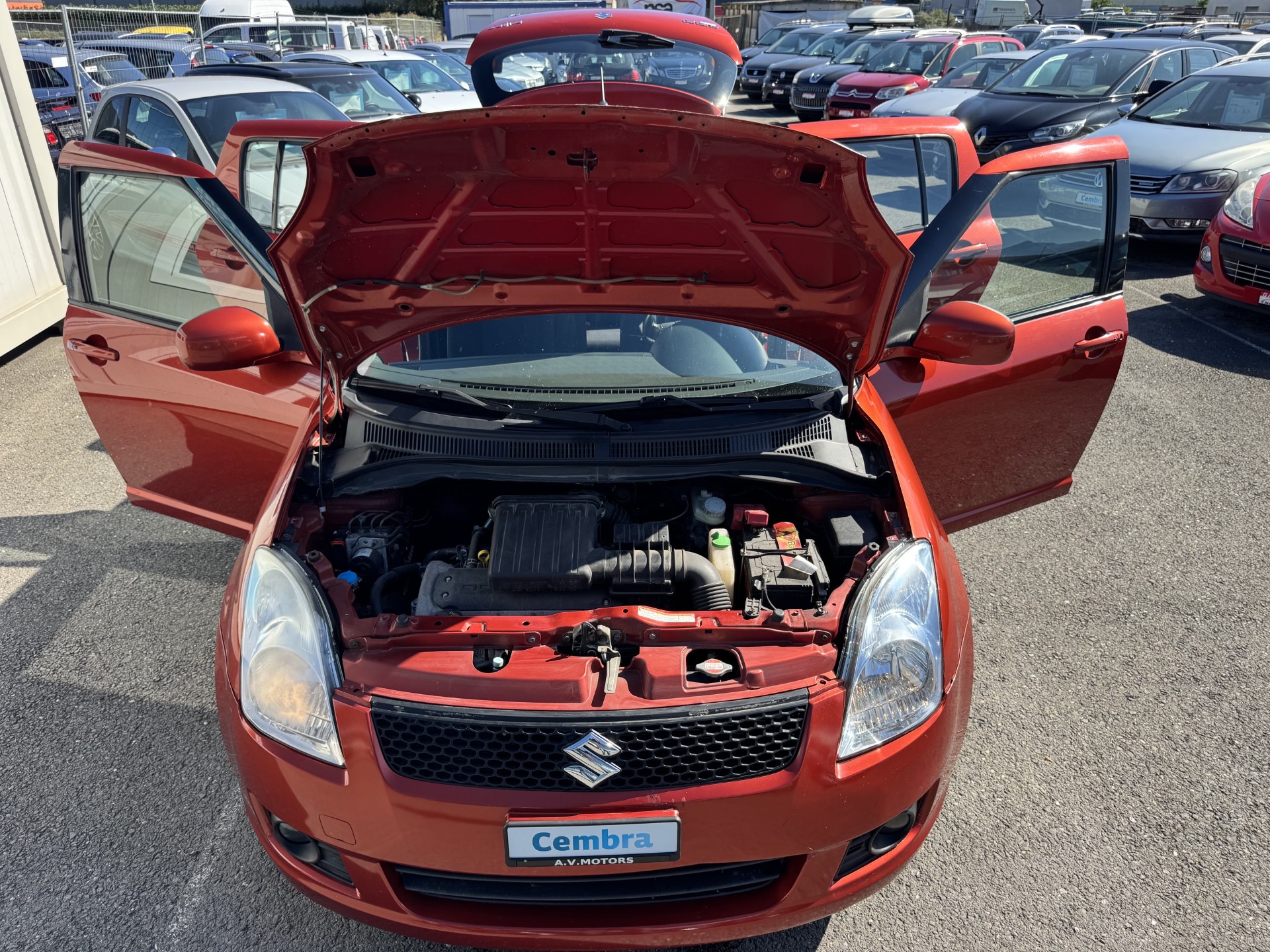 SUZUKI Swift 1.3i 16V GL 4x4-image-12