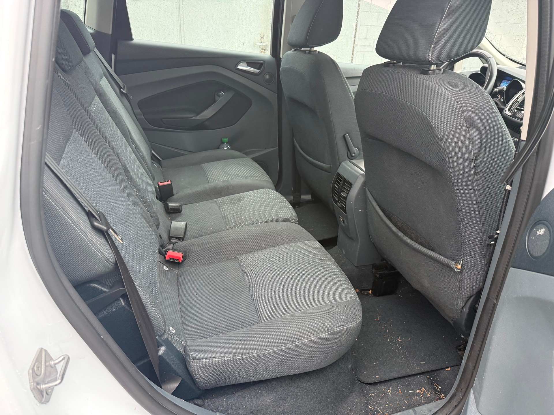 FORD C-Max 1.6 TDCi Titanium-image-9