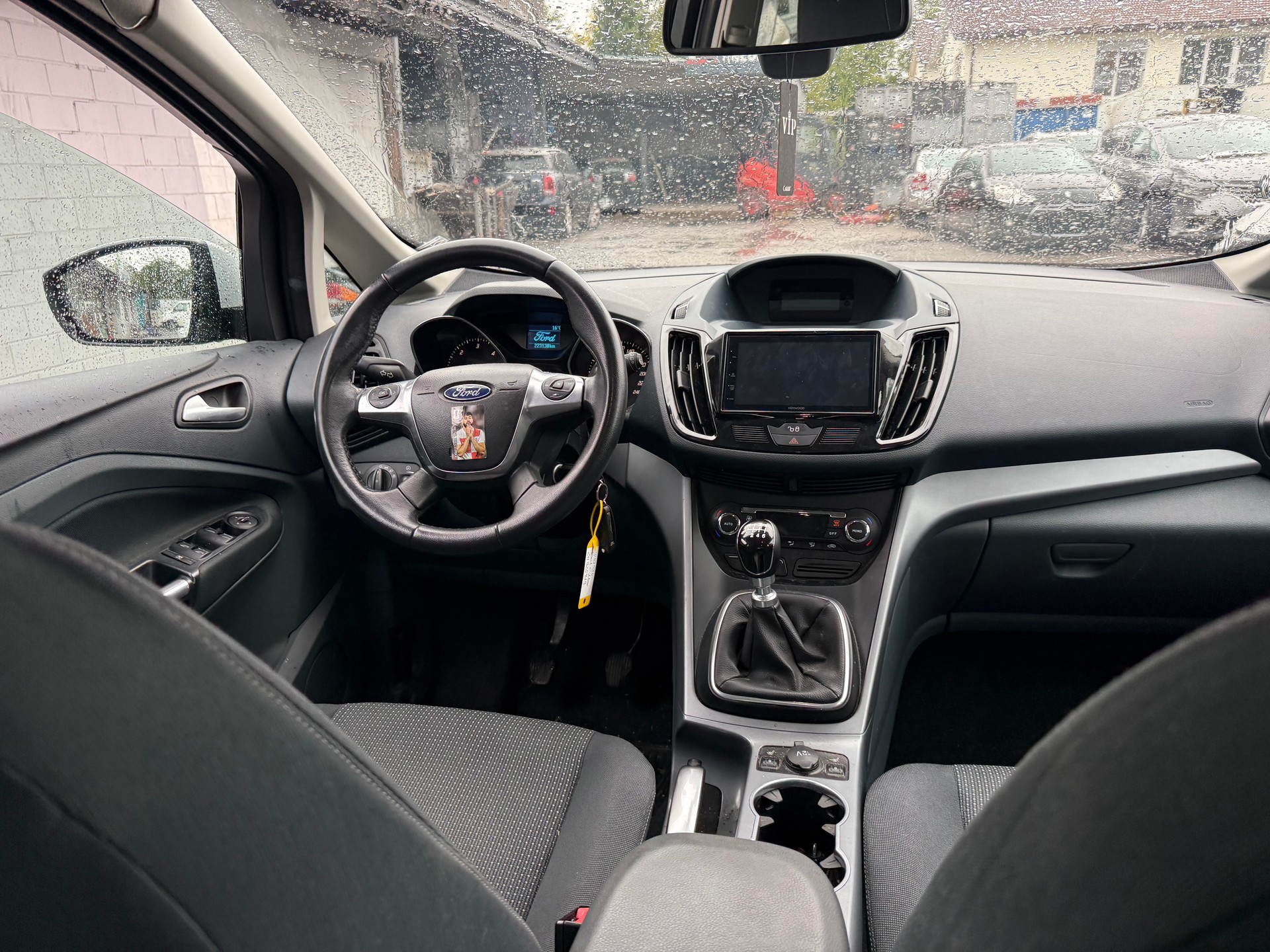 FORD C-Max 1.6 TDCi Titanium-image-10