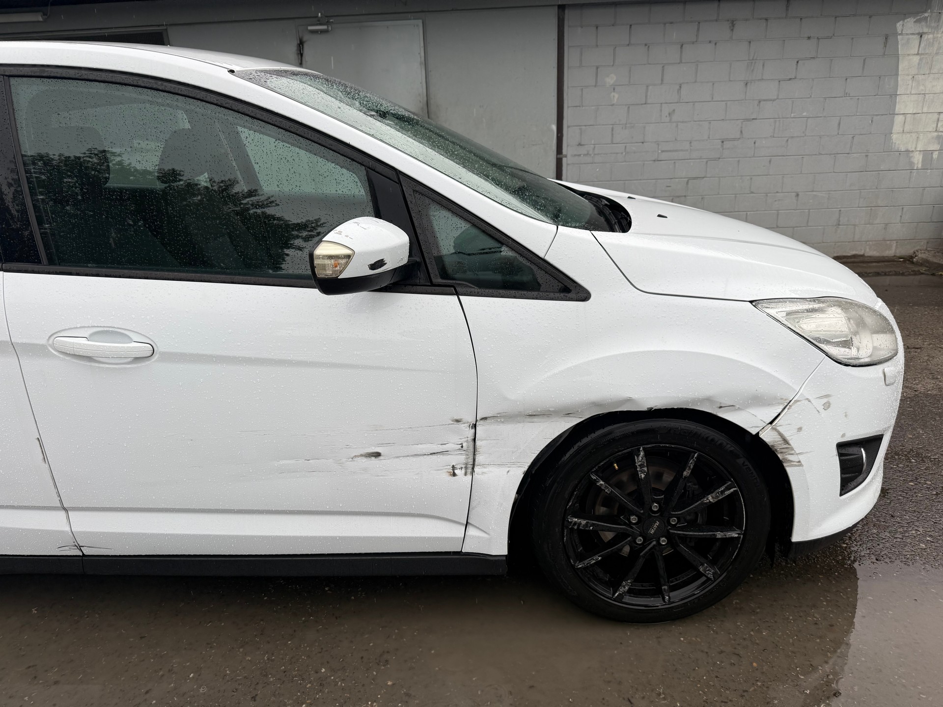 FORD C-Max 1.6 TDCi Titanium-image-7