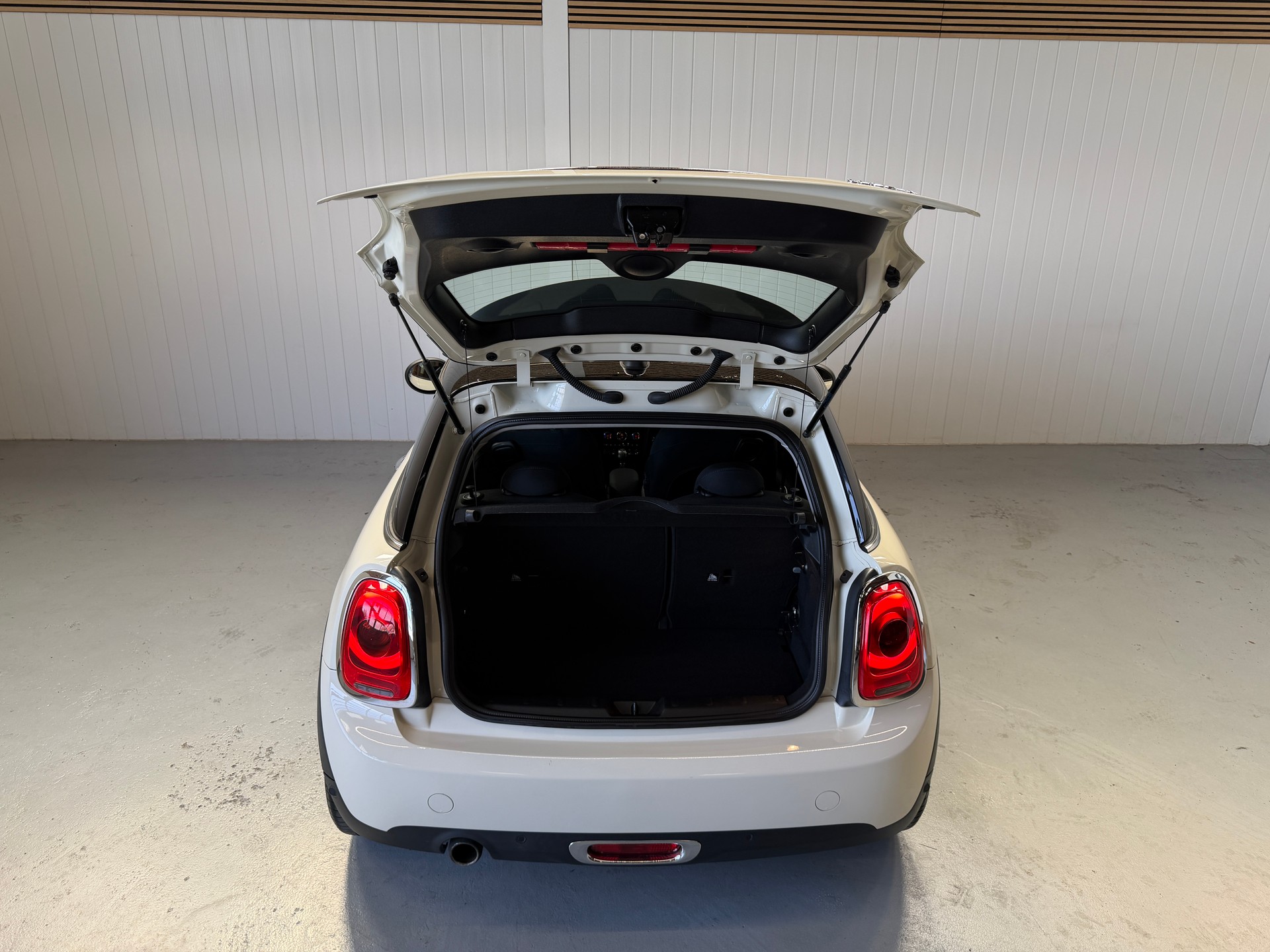 MINI Cooper Steptronic-image-19