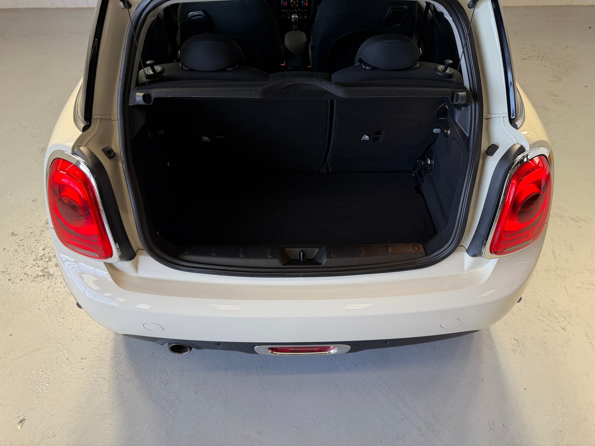 MINI Cooper Steptronic-image-18