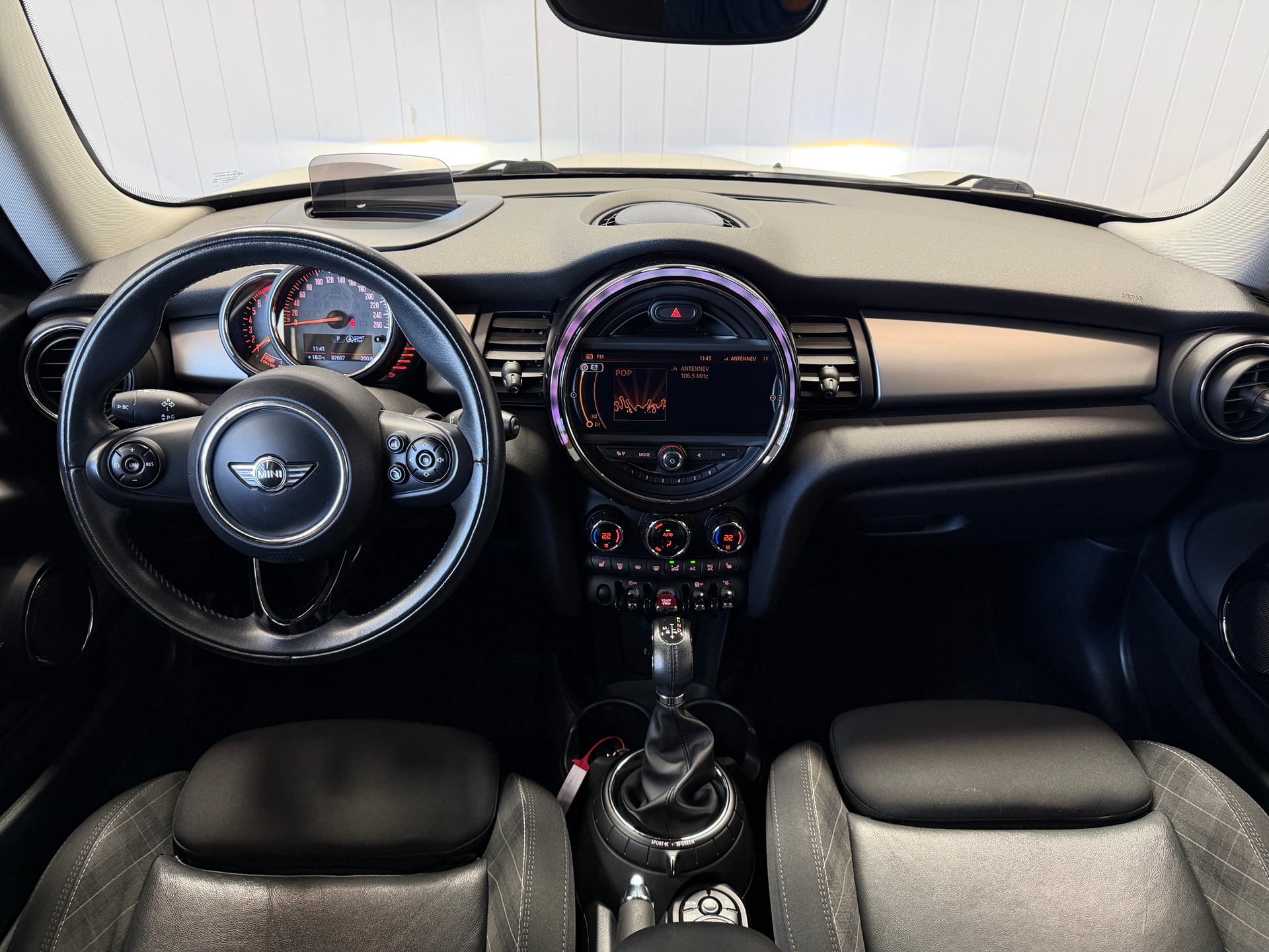 MINI Cooper Steptronic-image-11