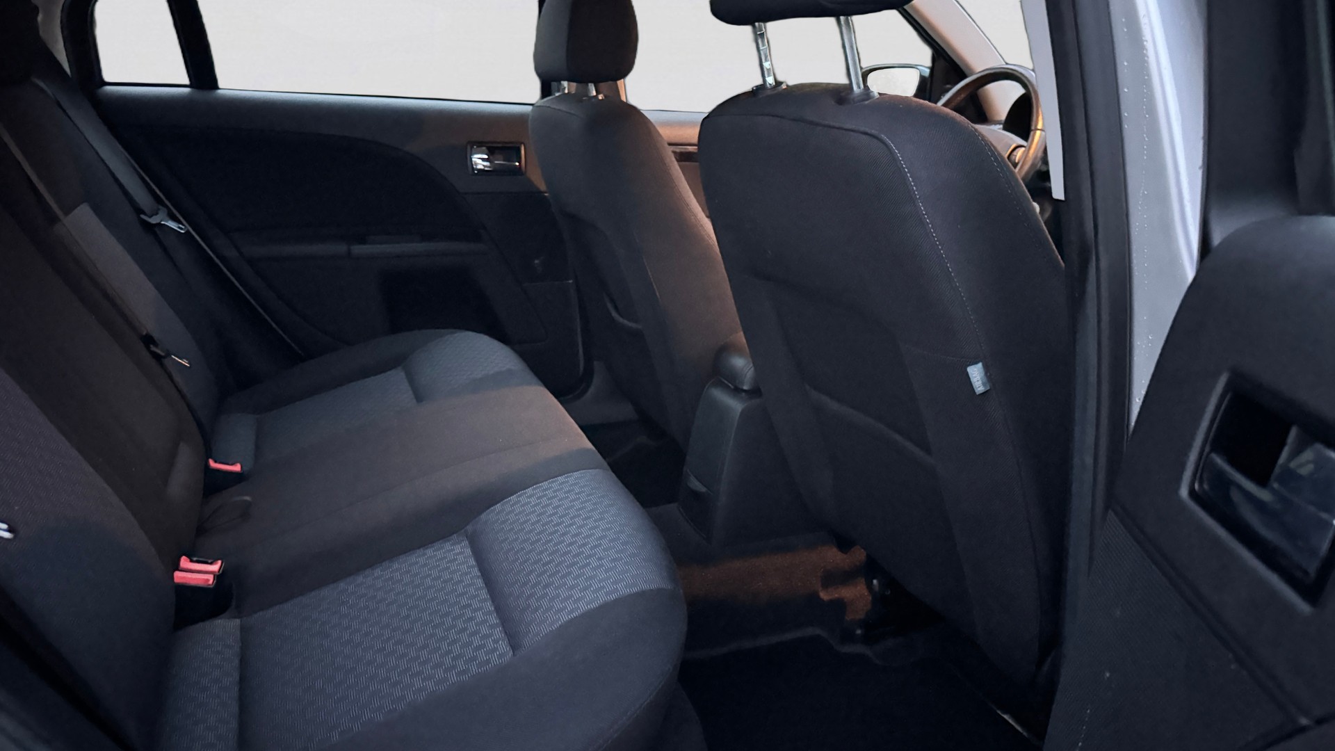 FORD Mondeo 2.5i V6-image-10