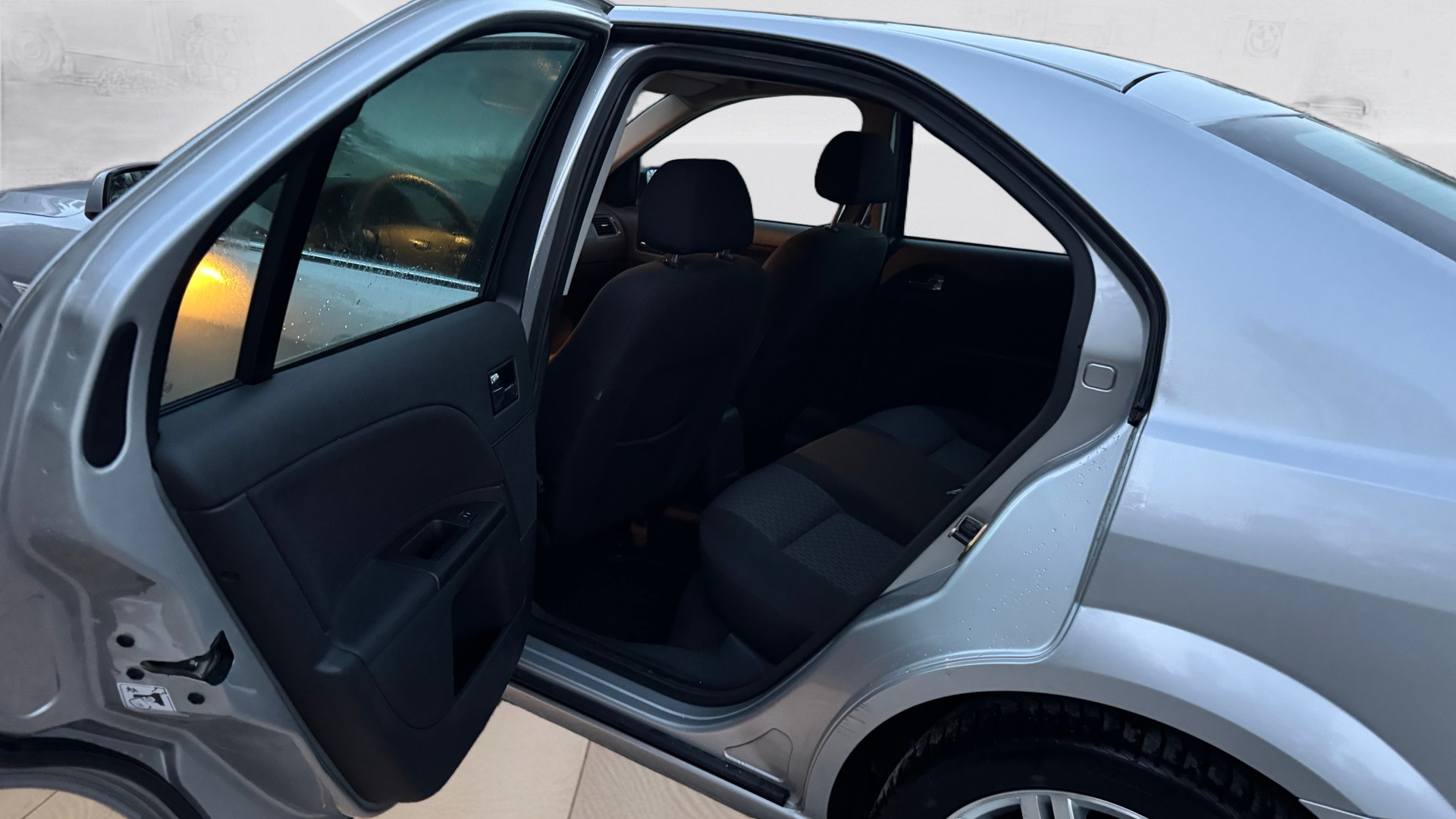 FORD Mondeo 2.5i V6-image-12