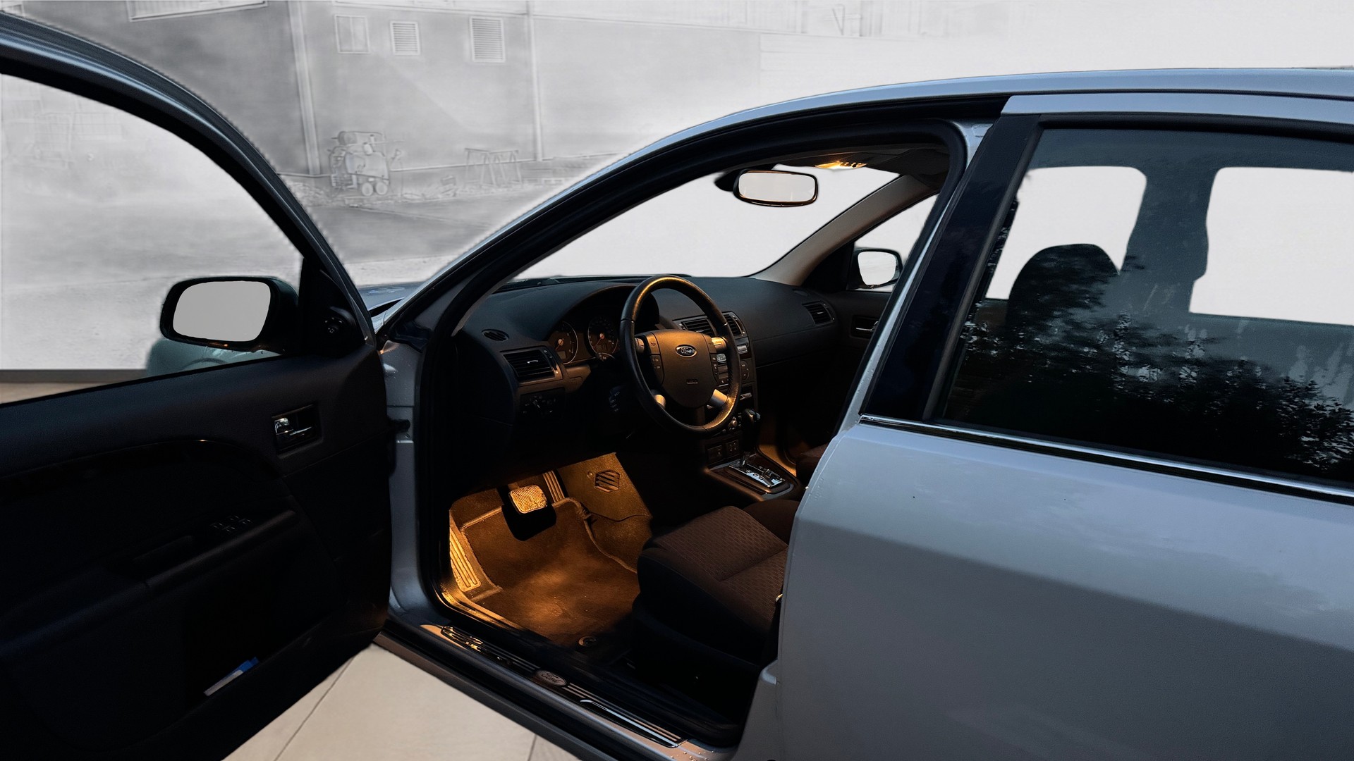FORD Mondeo 2.5i V6-image-16
