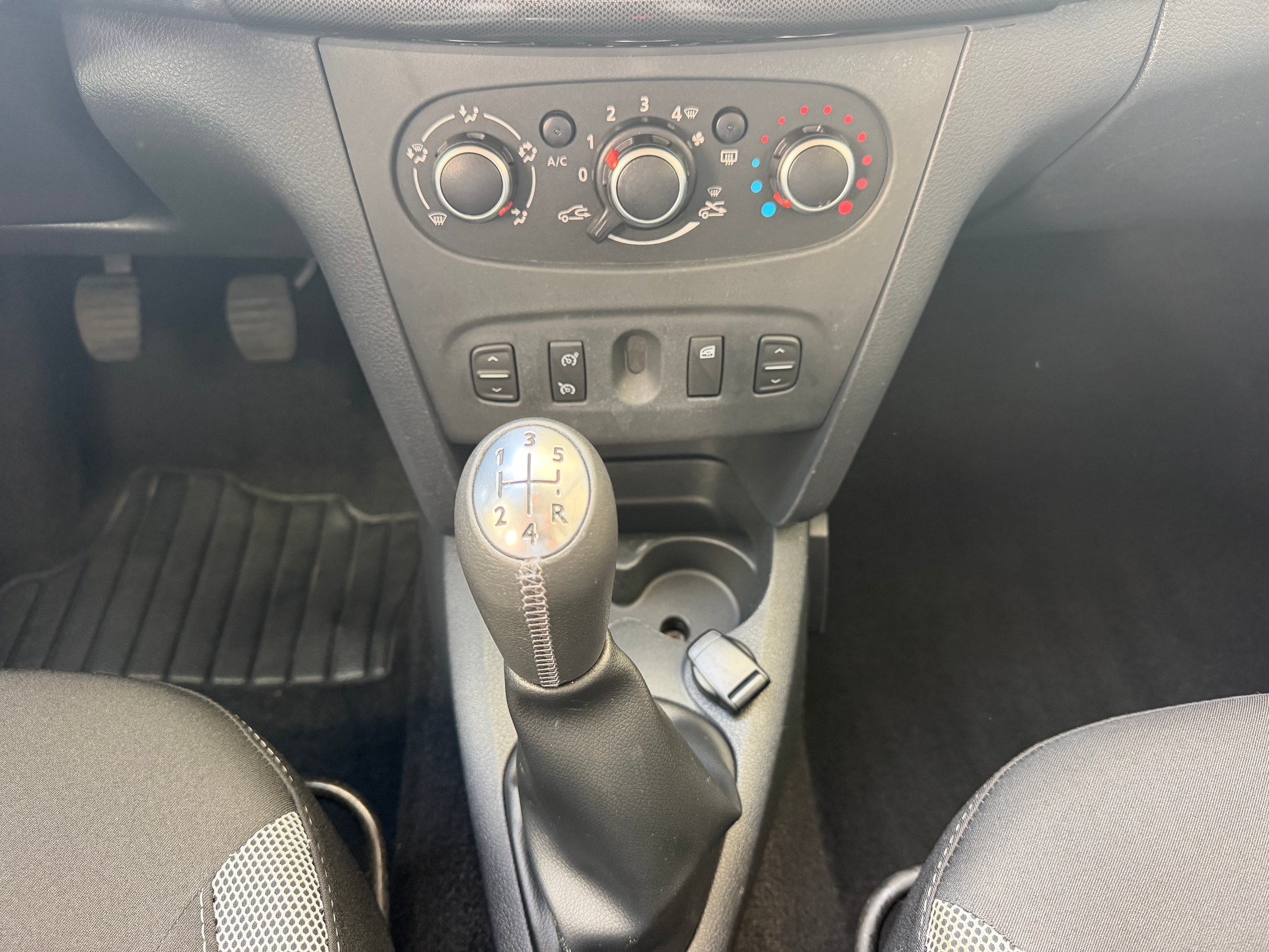 DACIA Sandero Tce 90 Stepway-image-13