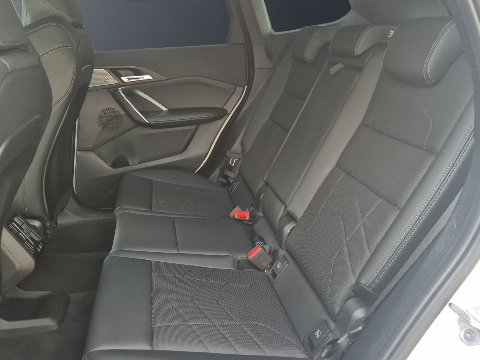 BMW X1 23d xDrive paddles-image-11