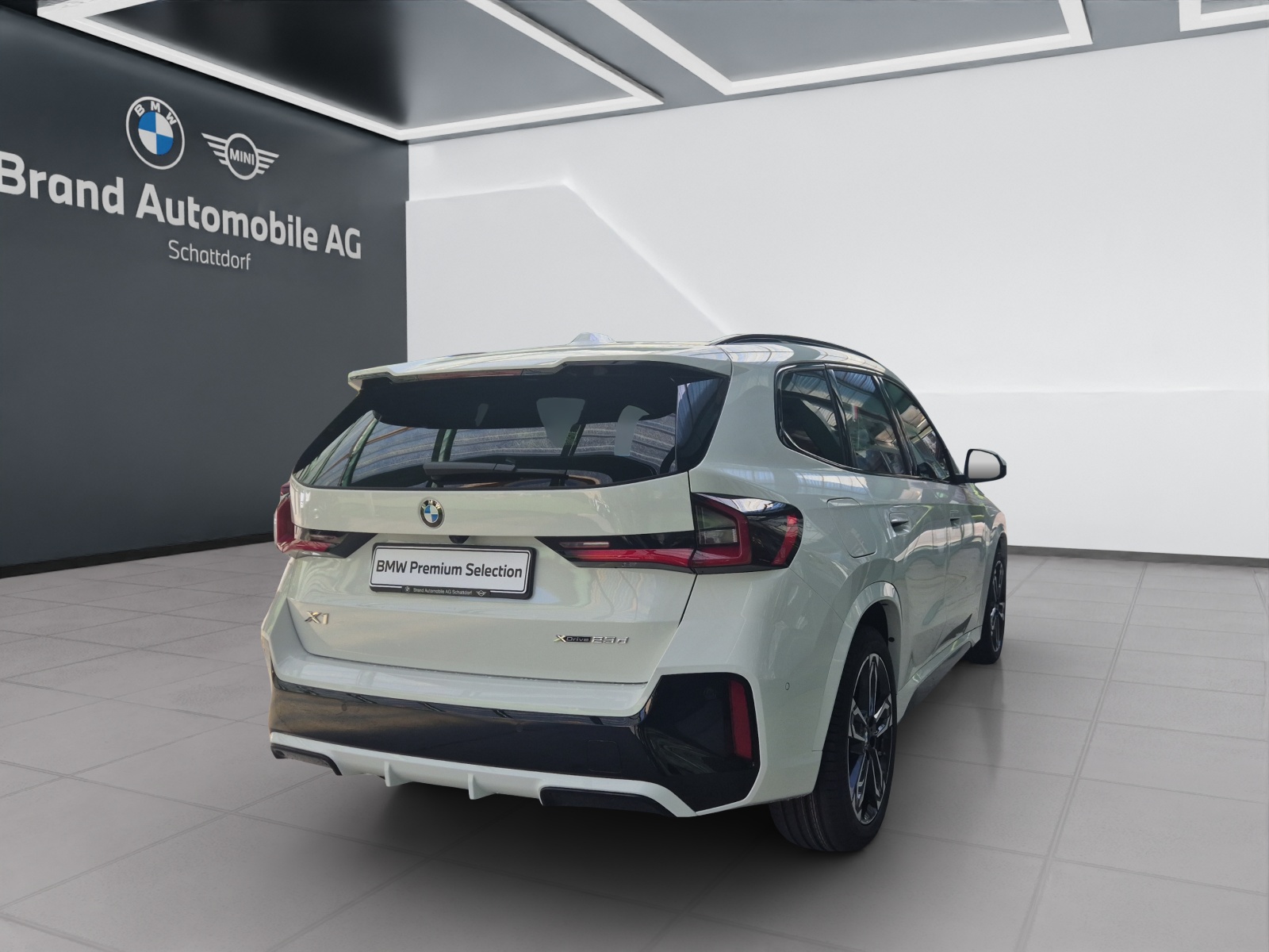BMW X1 23d xDrive paddles-image-4