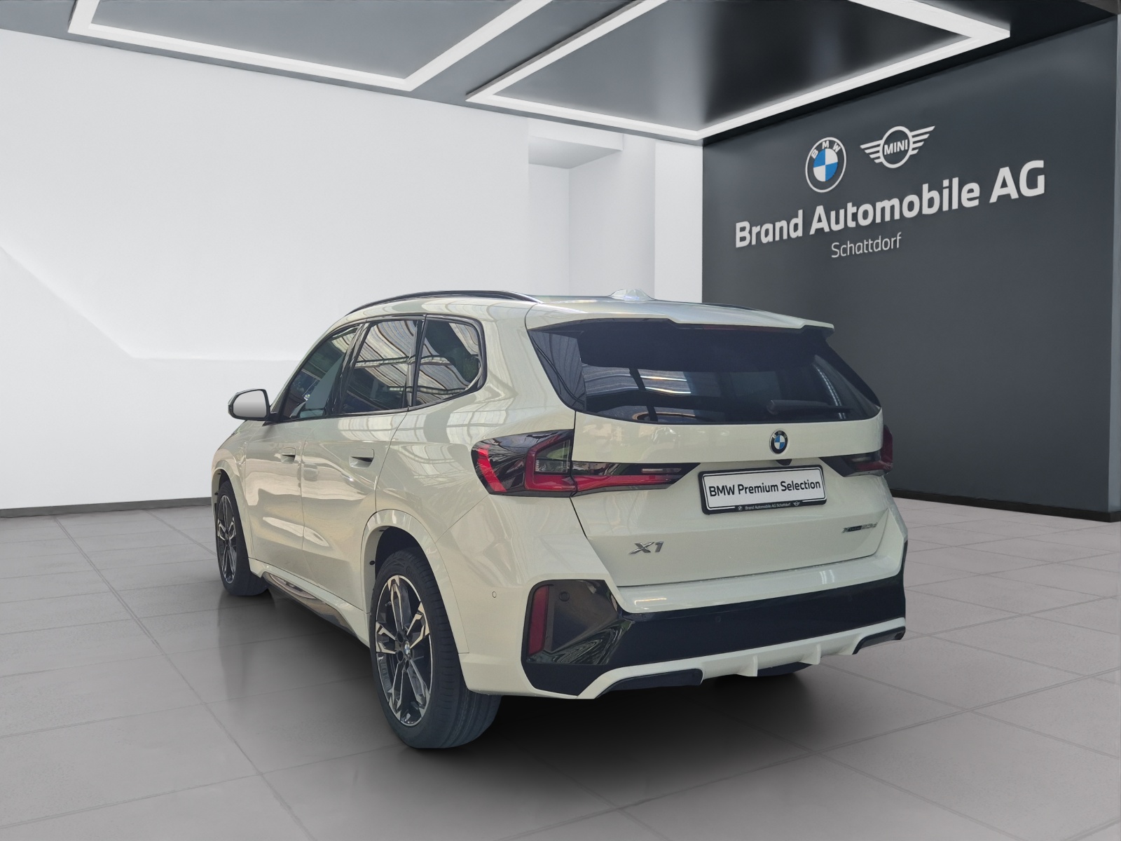 BMW X1 23d xDrive paddles-image-2