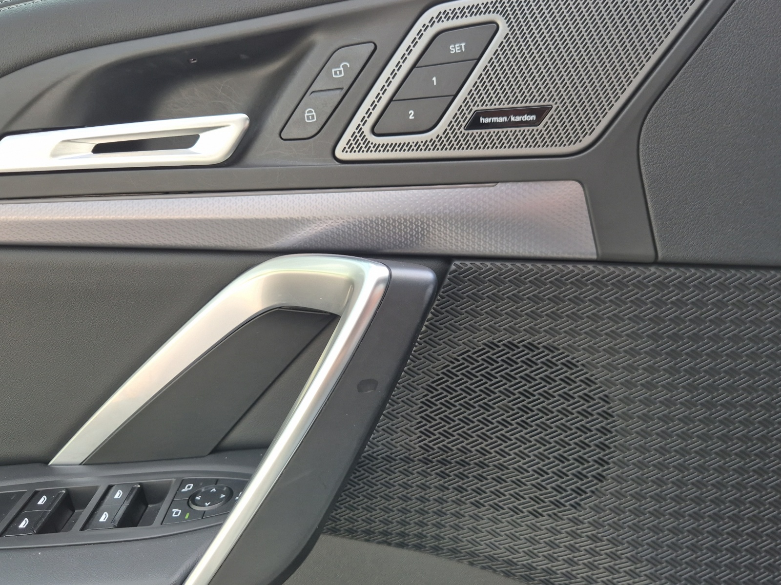 BMW X1 23d xDrive paddles-image-19