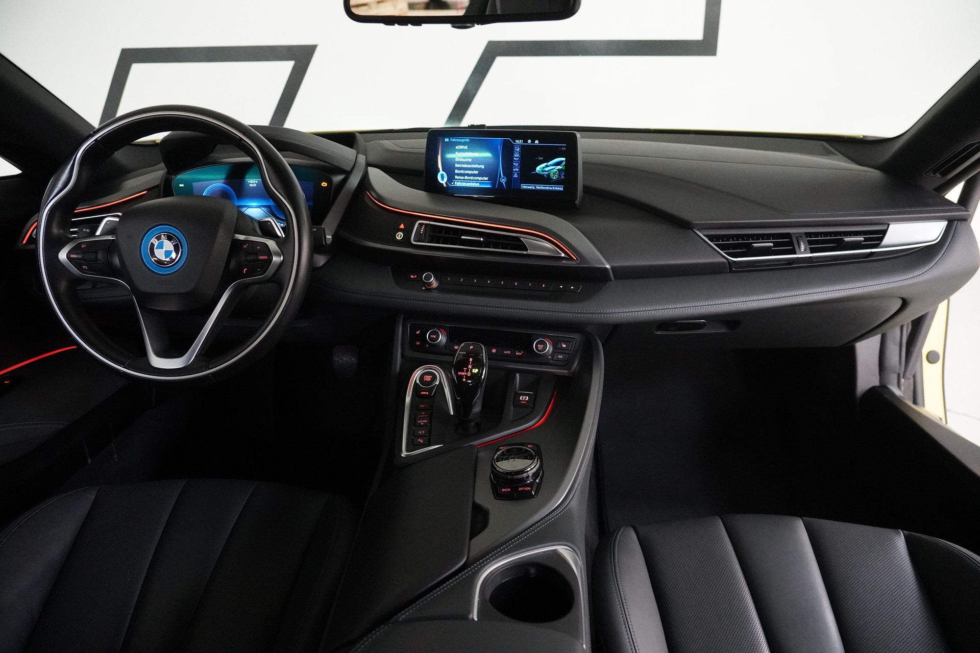 BMW i8 Coupé-image-17