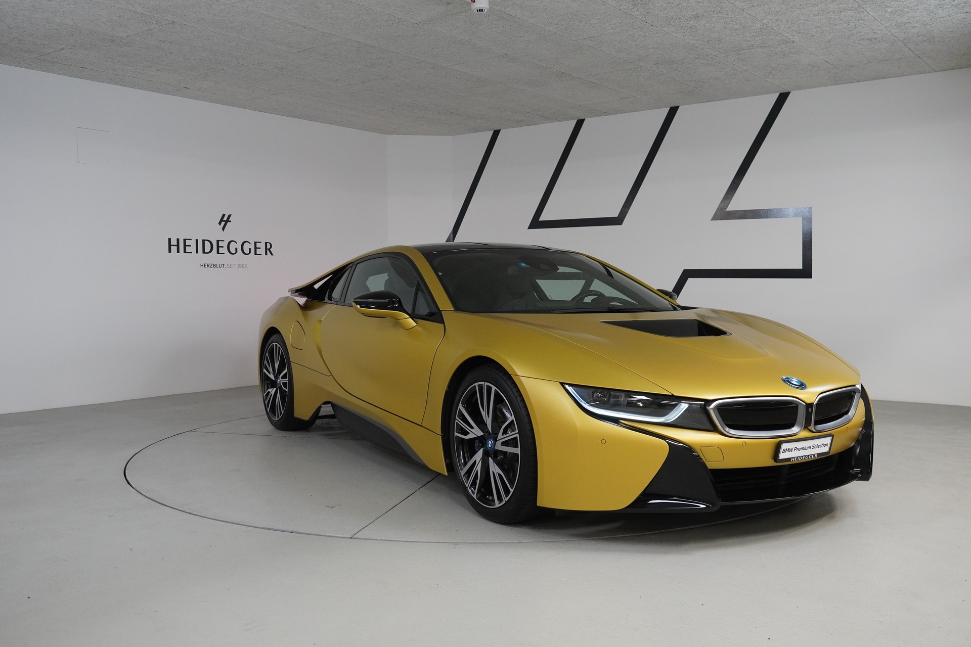 BMW i8 Coupé-image-3