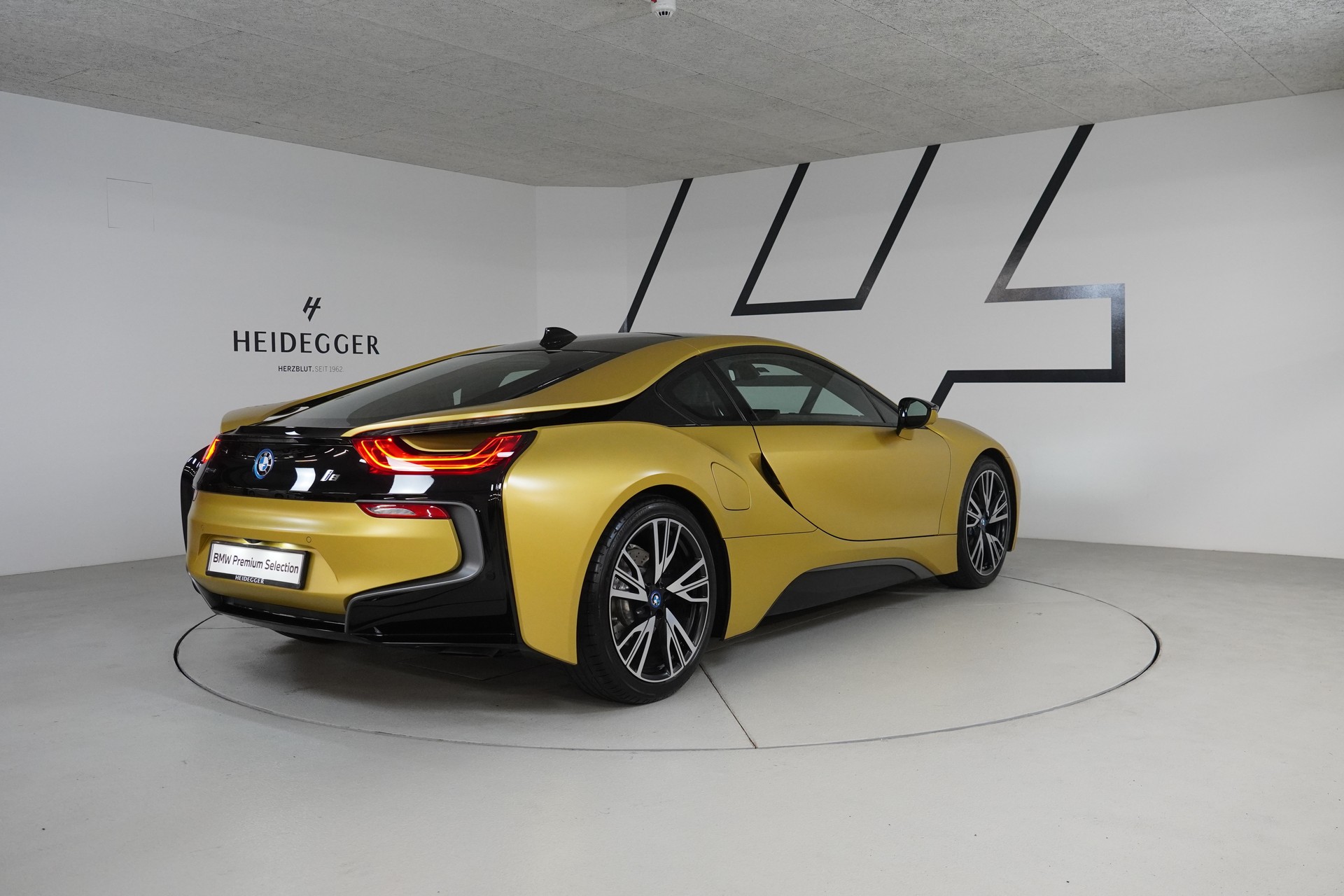 BMW i8 Coupé-image-7