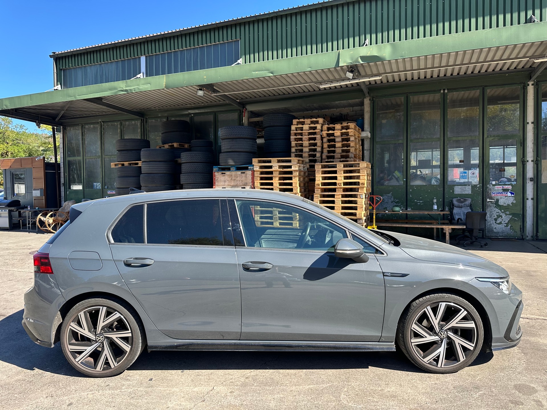 VW Golf 1.5 eTSI mHEV ACT R-Line DSG-image-4