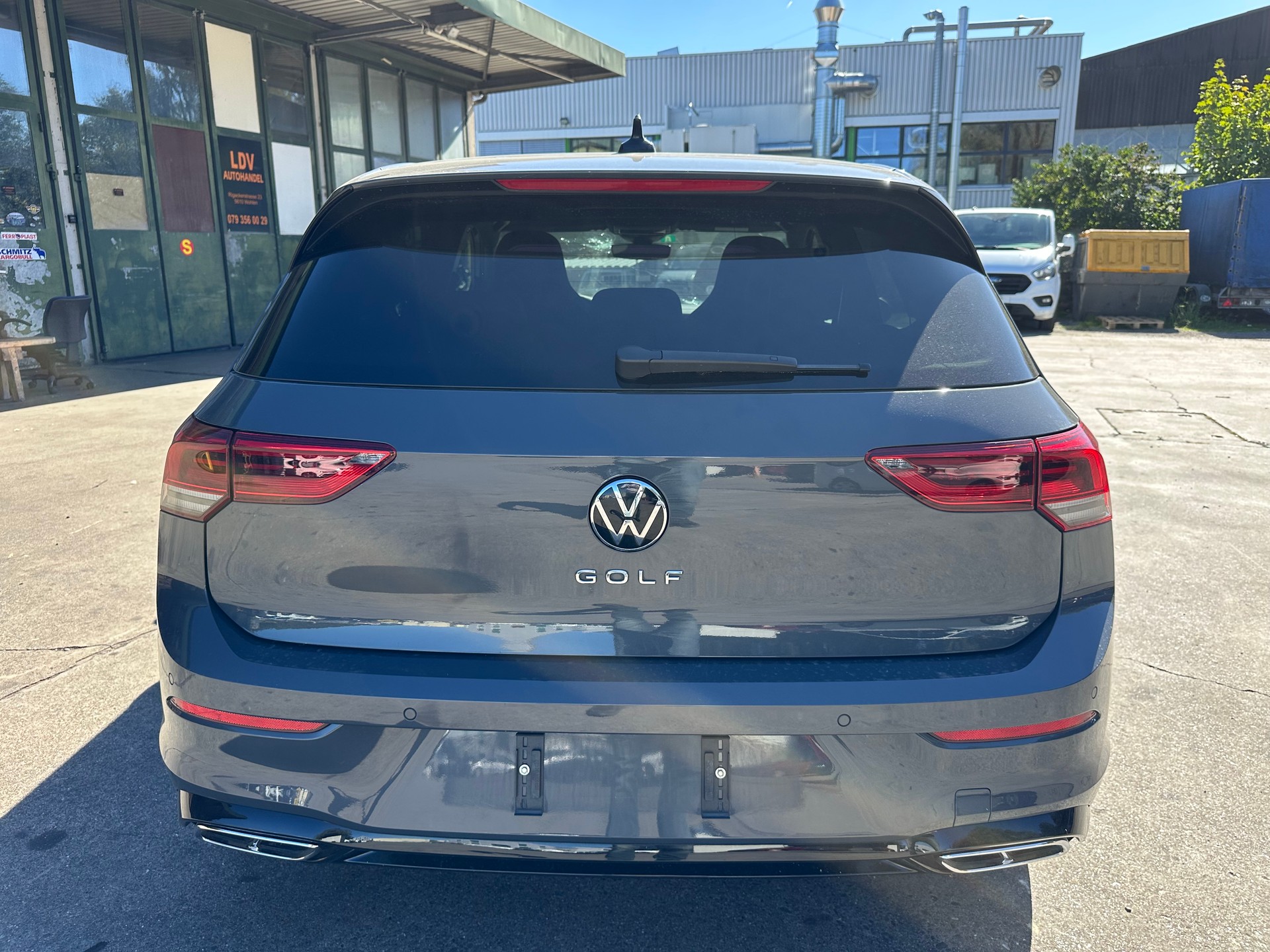 VW Golf 1.5 eTSI mHEV ACT R-Line DSG-image-2