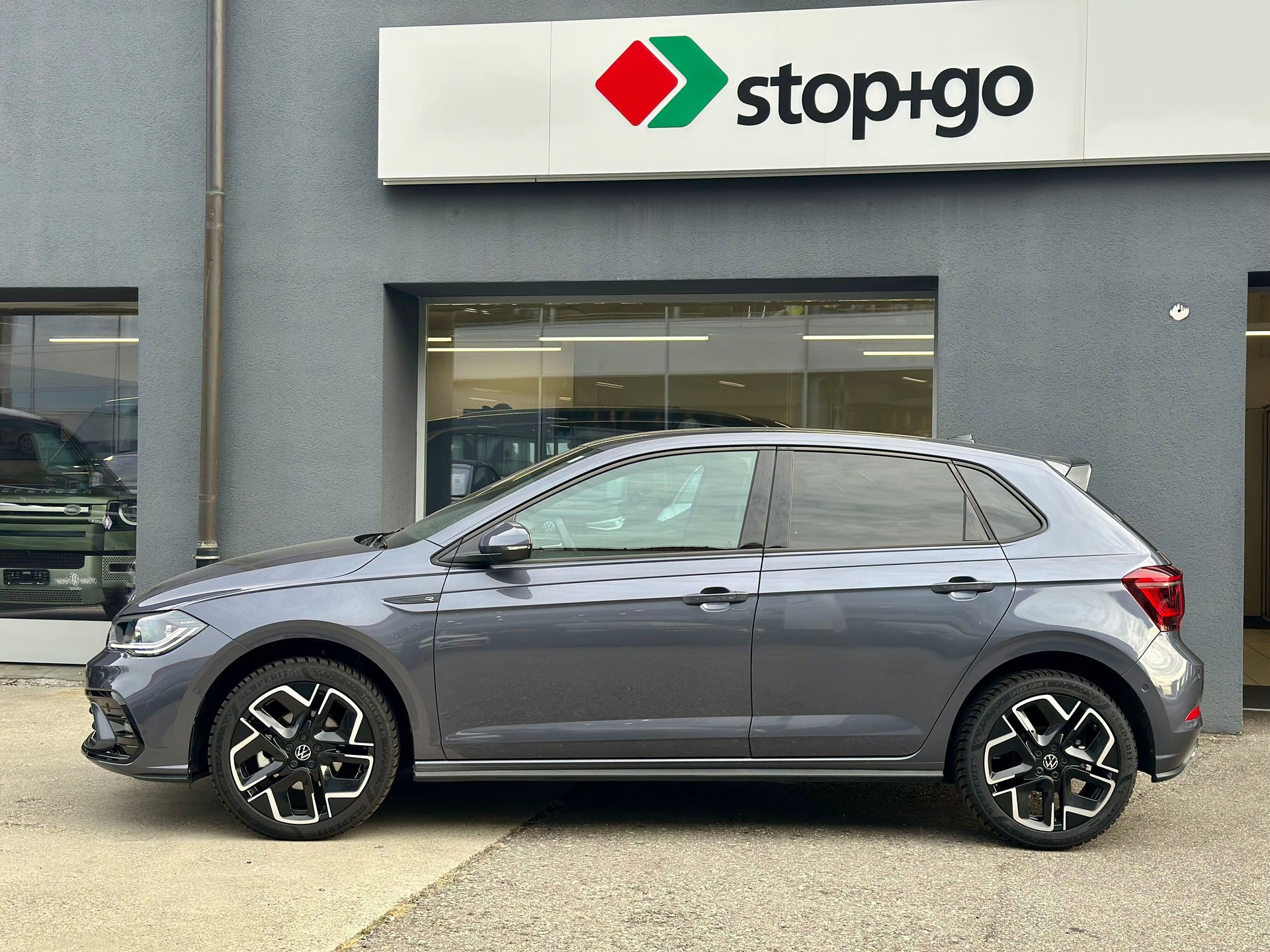 VW Polo 1.0 TSI R-Line DSG-image-2