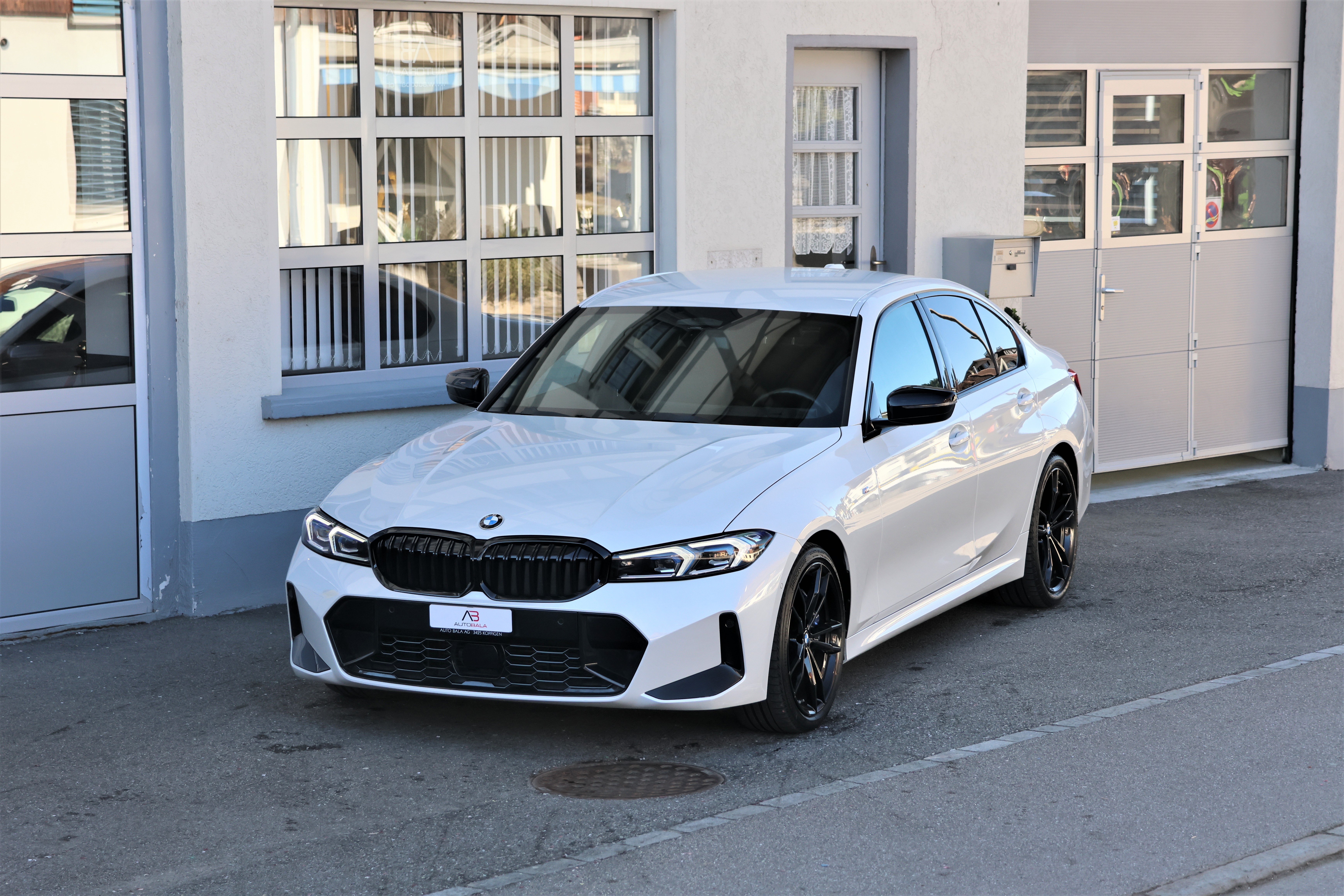 Car photo