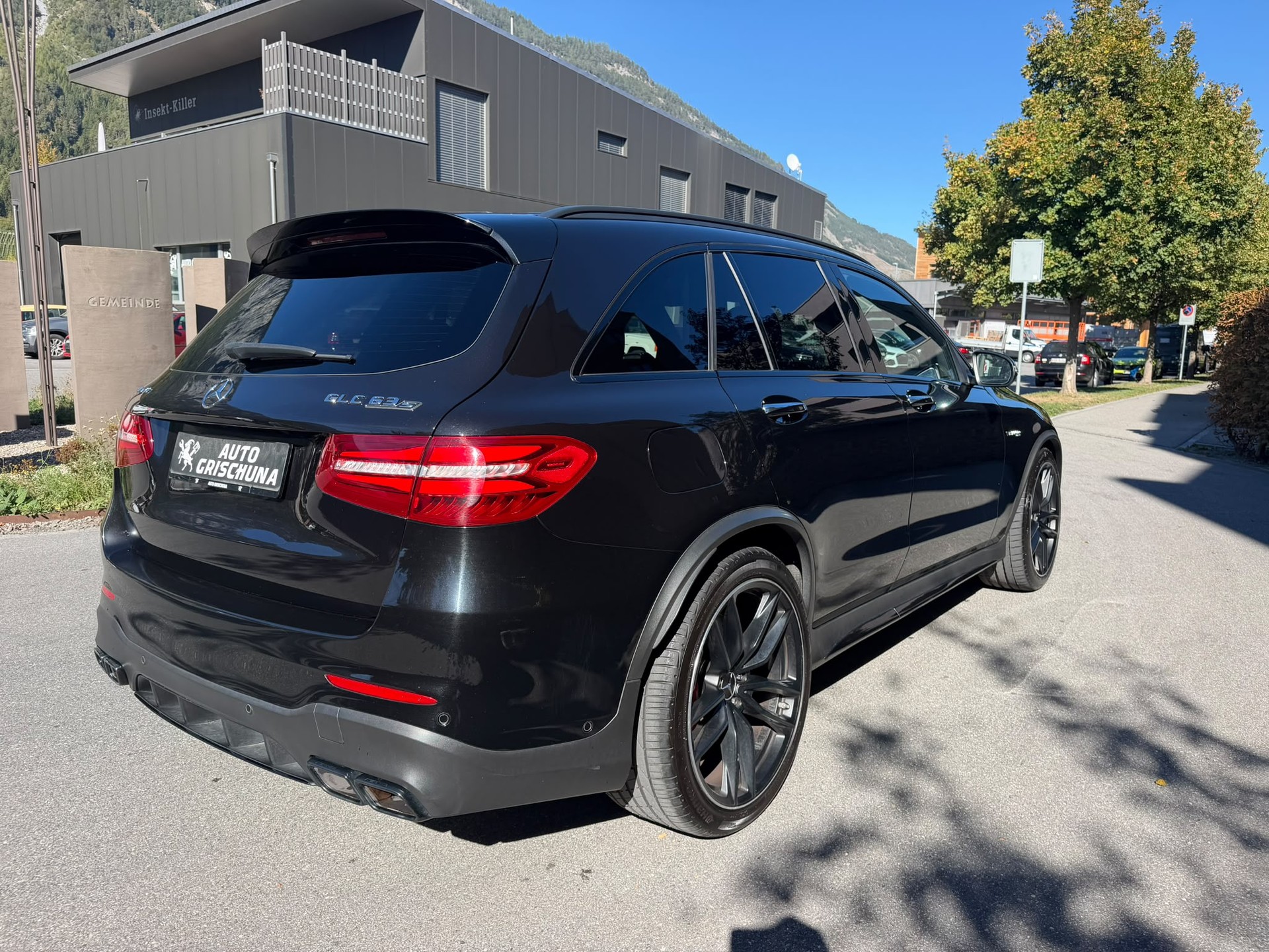 MERCEDES-BENZ GLC 63 S AMG 4Matic+ 9G-Tronic-image-4