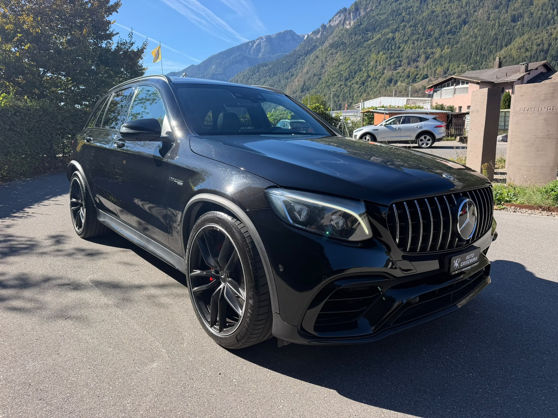 MERCEDES-BENZ GLC 63 S AMG 4Matic+ 9G-Tronic-image-6