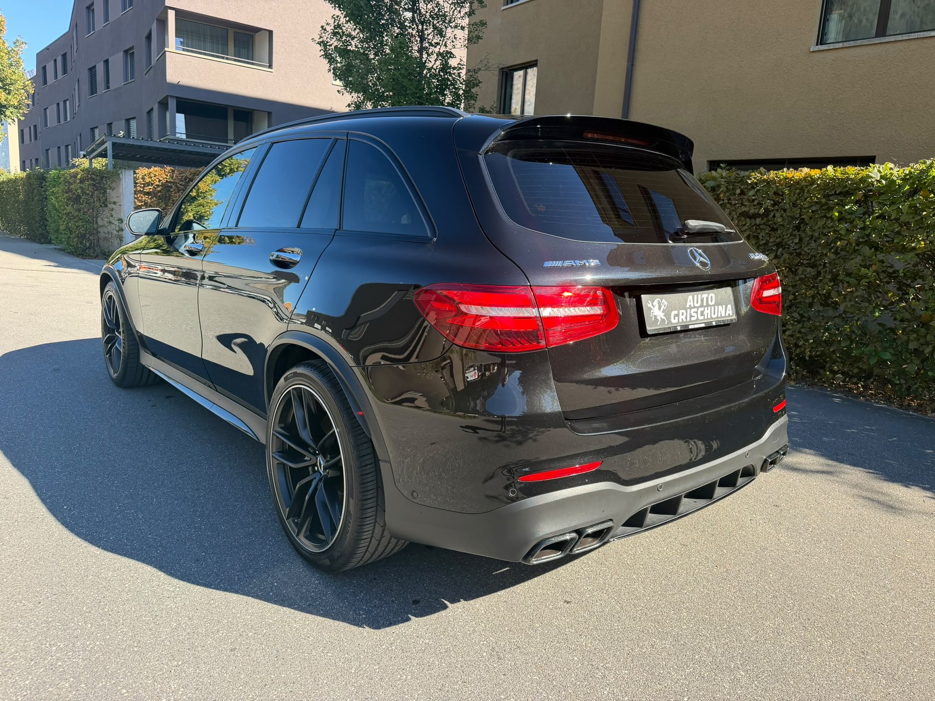 MERCEDES-BENZ GLC 63 S AMG 4Matic+ 9G-Tronic-image-2