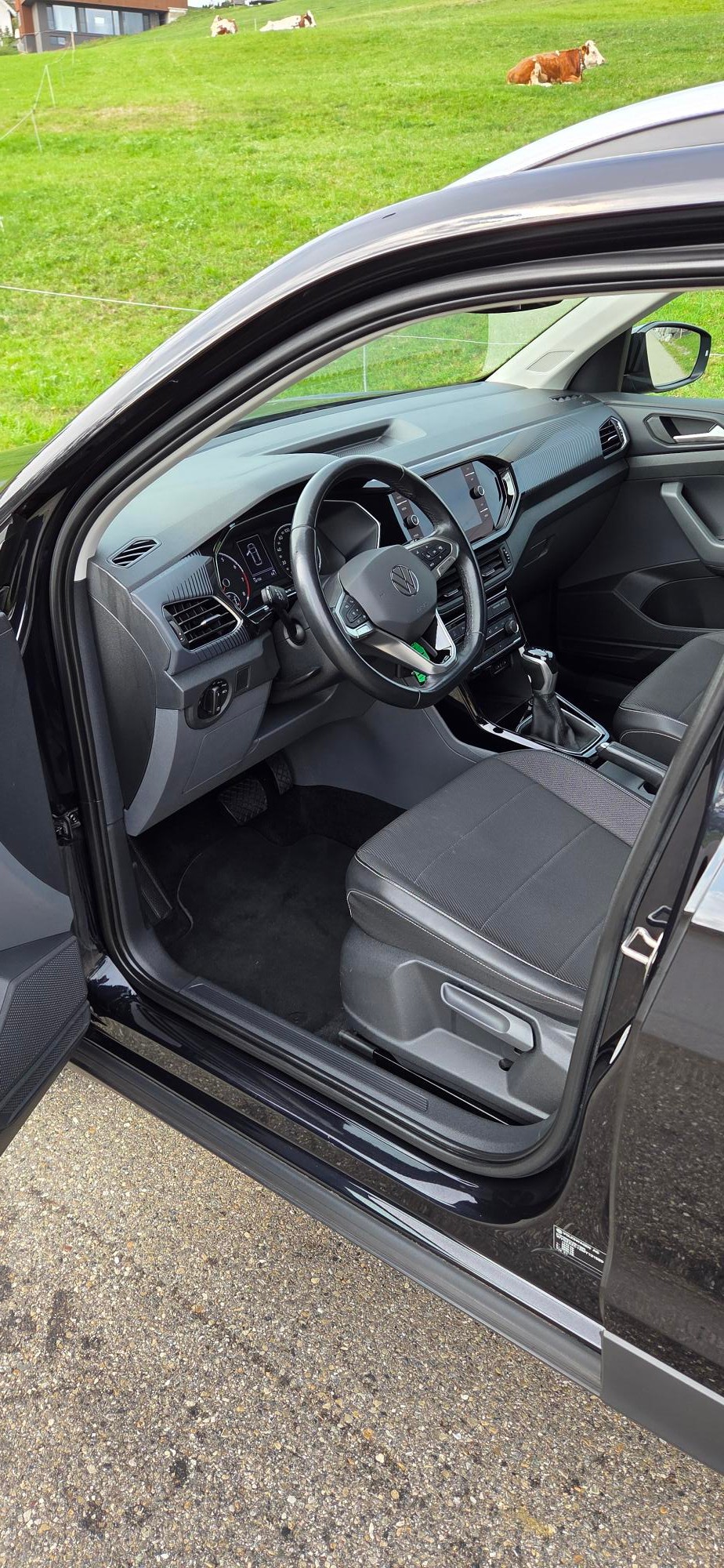 VW T-Cross 1.0 TSI Style DSG-image-4