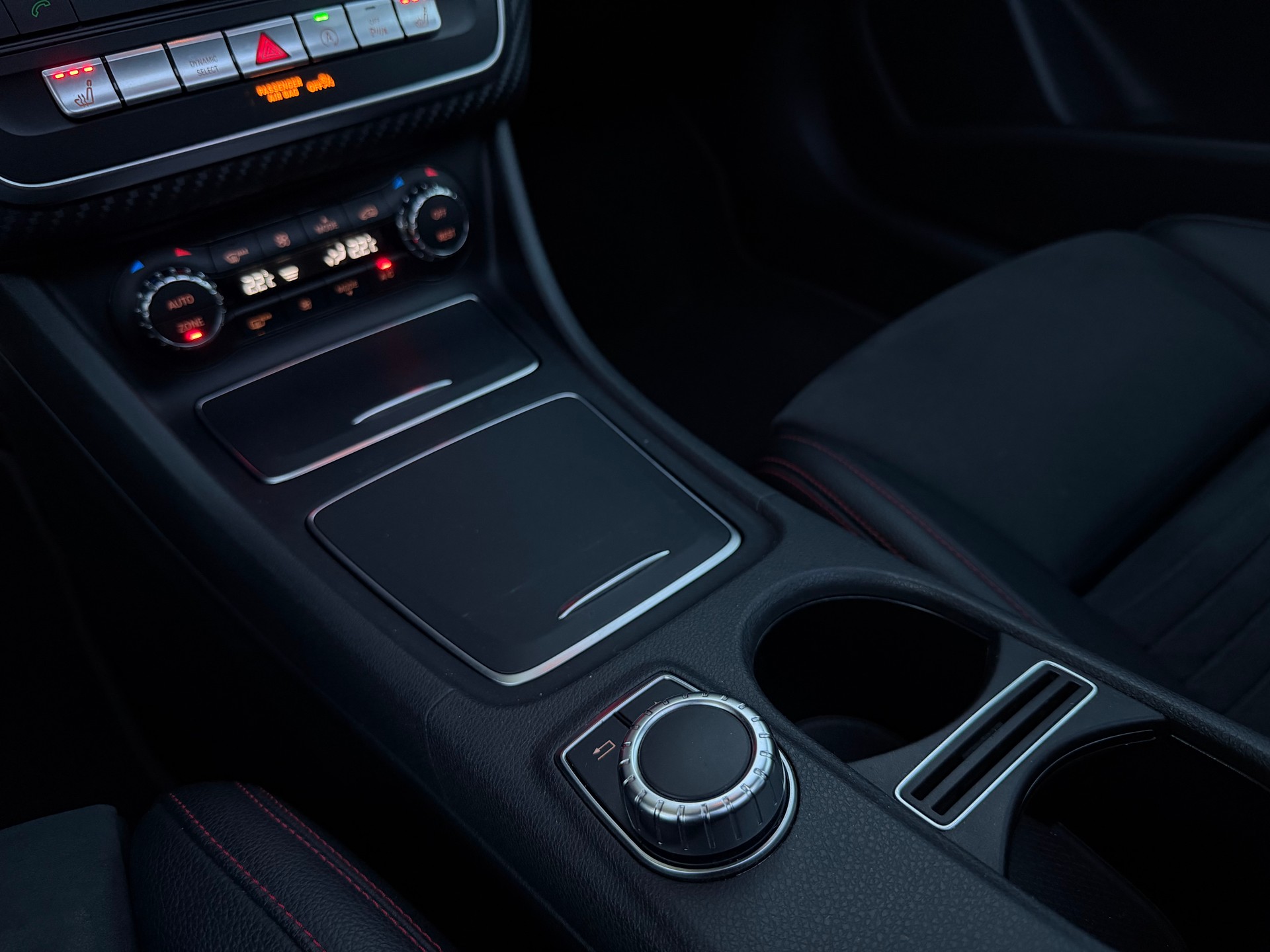 MERCEDES-BENZ A 250 AMG Line 4Matic 7G-DCT | Facelift - Garantie-image-12