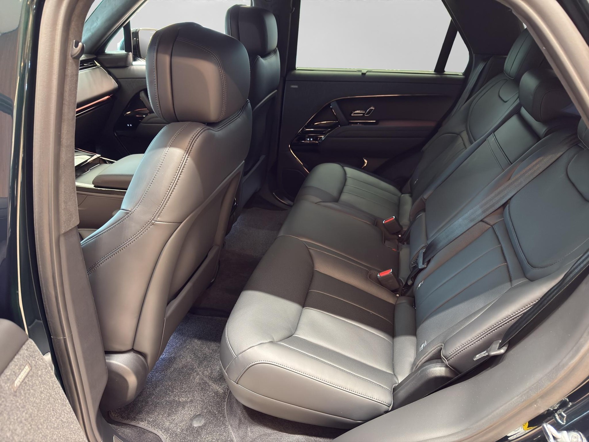 LAND ROVER Range Rover Sport 3.0 I6 P550e Autobiography-image-6