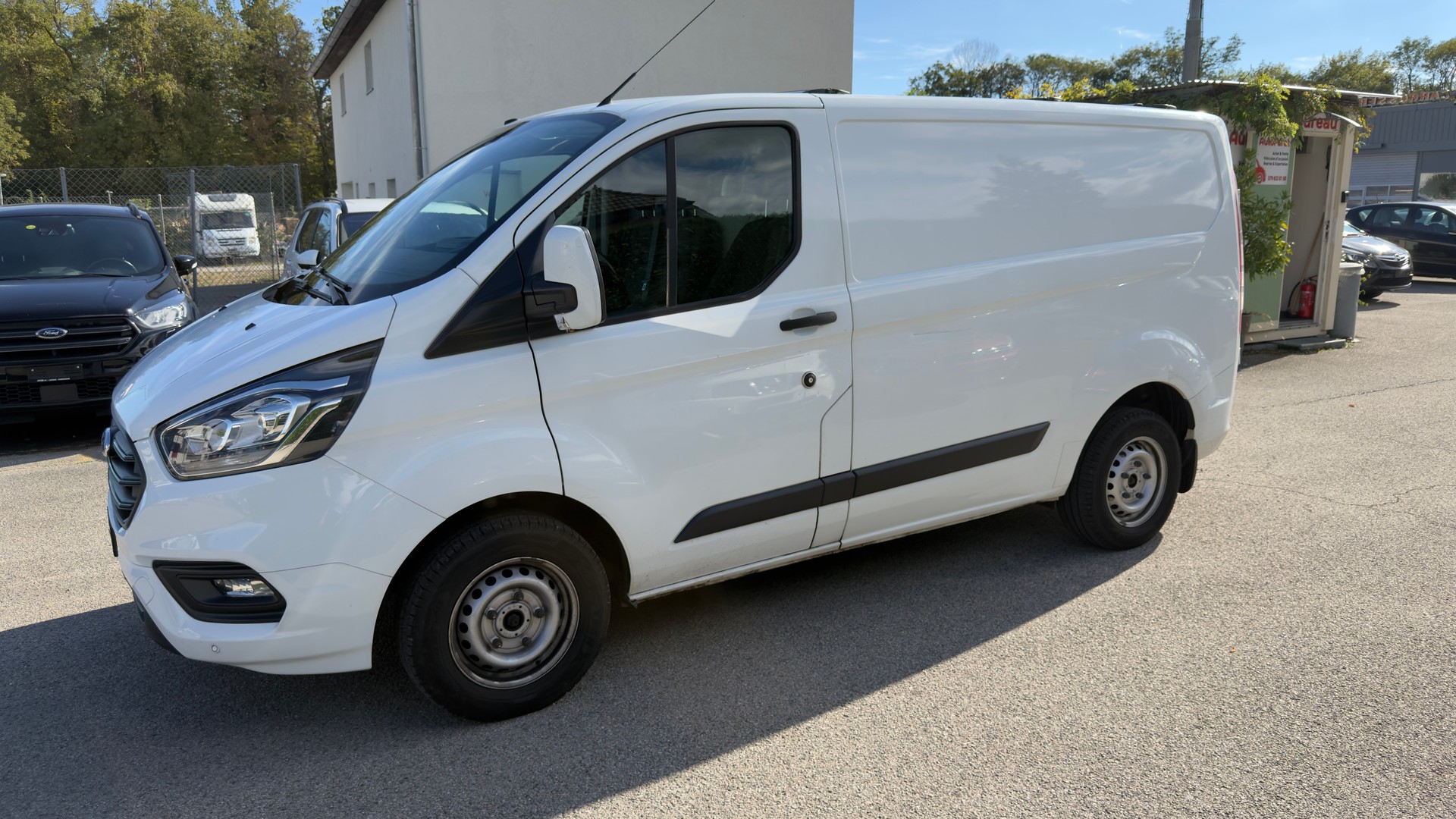 FORD Transit Custom Van 280 L1H1 Ambiente-image-3