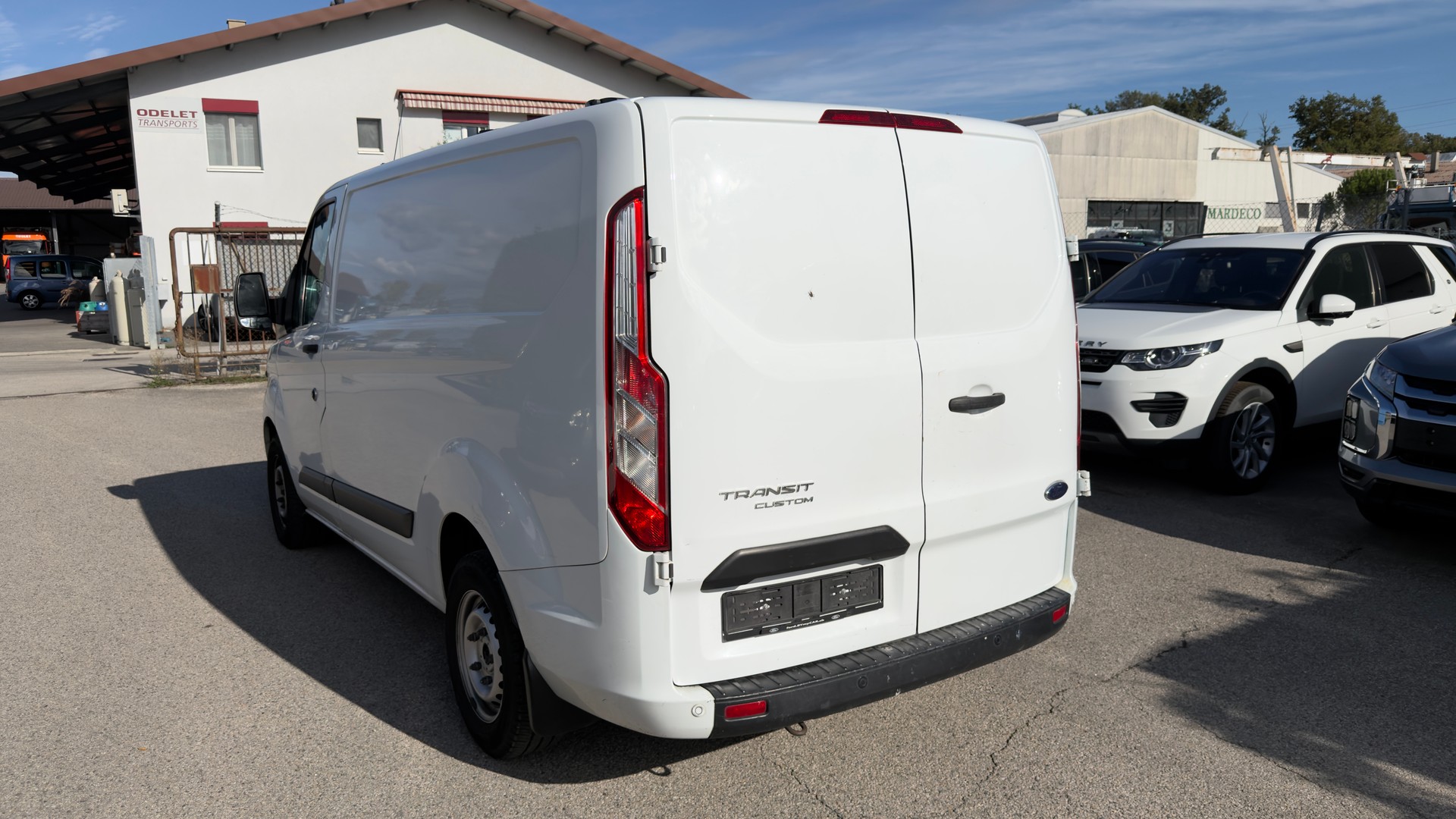 FORD Transit Custom Van 280 L1H1 Ambiente-image-7